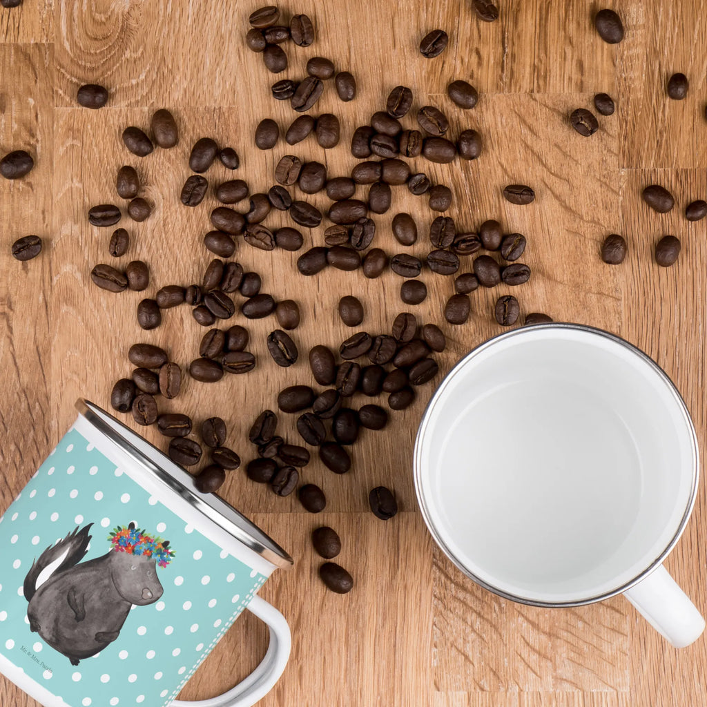 Enamel camping mug skunk Girl metallbecher, wandertasse, Metalltasse, Teebecher, emaillebecher, Becher, Emailletasse, Tasse, Campingbecher, Blechtasse, Pott, Tasse Emaille, wanderbecher, Reisebecher, blechbecher, Emaille Tasse, reisetasse, Emaille Becher, Kaffeebecher, Campingtasse, Kaffeetasse, Teetasse, becher emaille, Trinkbecher, Stinktier, Skunk, Wildtier, Yoga, Raubtier, Stinker, Namaste, Stinki