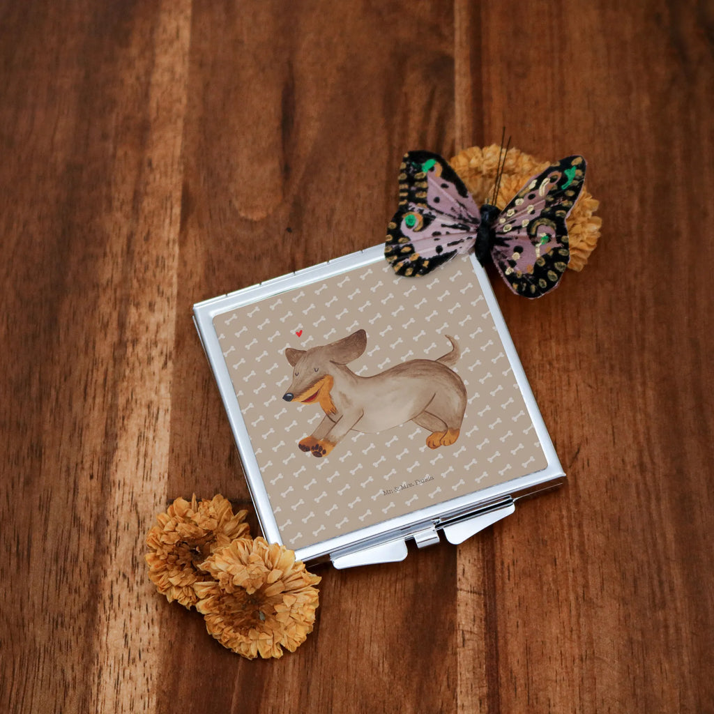 Handbag mirror Dog dachshund Handspiegel Geschenkidee, Spiegel Für Unterwegs, Spiegel Für Make-Up Tasche, Reise Spiegel, Quadratischer Handspiegel, Klappspiegel, Spiegel Für Schminktasche, Handspiegel Zum Mitnehmen, Handspiegel Mit Hülle, Schminkspiegel Kompakt, Klappbarer Taschenspiegel, Kosmetikspiegel Klein, Handspiegel Für Damen, Mini Spiegel, Taschen-Kosmetikspiegel, Handtaschenspiegel, Deko Handspiegel, Schminkspiegel To Go, Taschenspiegel, Tragbarer Spiegel, Design Taschenspiegel, Kompaktspiegel, Runder Taschenspiegel, Vintage Kompaktspiegel, Spiegel Für Handtasche, Klappbarer Handspiegel, Hund, Hundemotiv, Haustier, Hunderasse, Tierliebhaber, Hundebesitzer, Sprüche, Dachshund, Dackel, happy dog, Hunde
