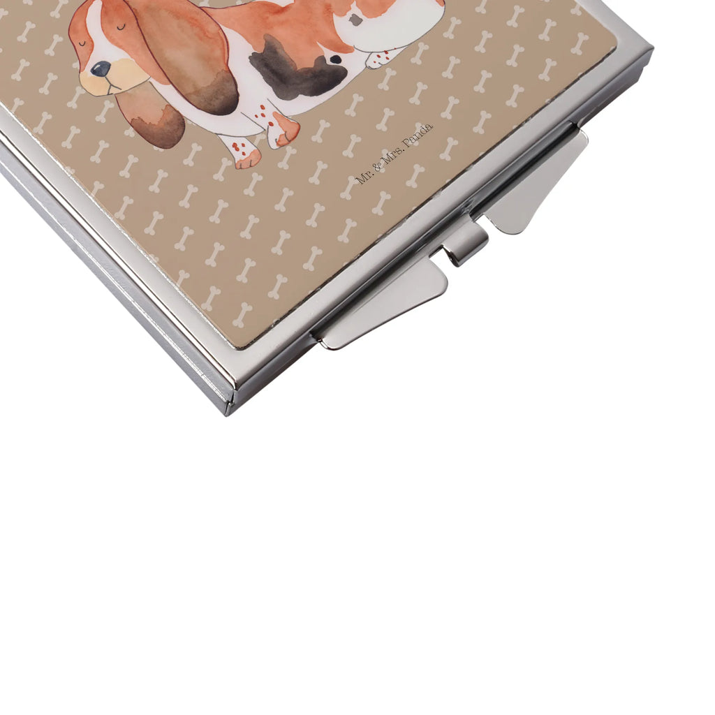 Handbag mirror Dog Basset Hound Taschenspiegel, Schminkspiegel Kompakt, Runder Taschenspiegel, Silber, Schminkspiegel To Go, Taschen-Kosmetikspiegel, Kosmetikspiegel Klein, Handspiegel Geschenkidee, Spiegel Für Handtasche, Handspiegel Zum Mitnehmen, Klappbarer Handspiegel, Mini Spiegel, Vintage Kompaktspiegel, Handspiegel Mit Hülle, Klappbarer Taschenspiegel, Tragbarer Spiegel, Klappspiegel, Spiegel Für Make-Up Tasche, Spiegel Für Unterwegs, Design Taschenspiegel, Handspiegel Für Damen, Spiegel Für Schminktasche, Reise Spiegel, Quadratischer Handspiegel, Handtaschenspiegel, Kompaktspiegel, Deko Handspiegel, Sprüche, Hund, Hundebesitzer, Hunderasse, Haustier, Hundemotiv, Tierliebhaber, Basset, Basset Hound, Kinderlos, Hundeliebe