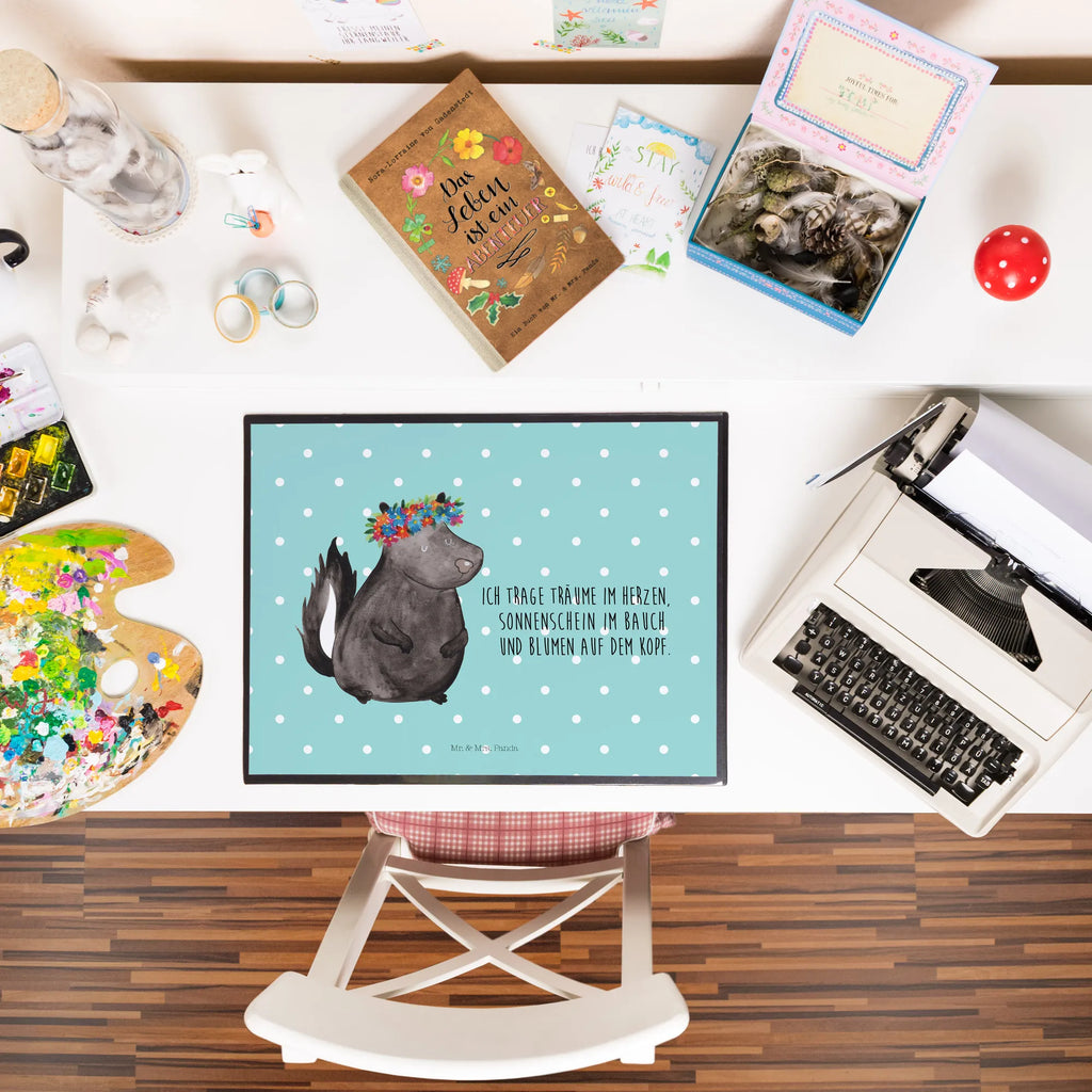 Desk pad skunk Girl Schreibtisch Matte, schreibtischunterlagen, schreibtischmatte, schreibauflage, schreibauflagen, tischmatten, arbeitsmatte, Tischunterlage, tischauflage, Schreibtischauflage, schreibtischauflagen, pultunterlage, tischauflagen, tischpads, Schreibunterlage, arbeitsunterlage, Schreibtisch Unterlagen, tischmatte, schreibtischunterlage, schreibmatte, tischpad, Stinktier, Skunk, Stinki, Wildtier, Yoga, Stinker, Raubtier, Namaste