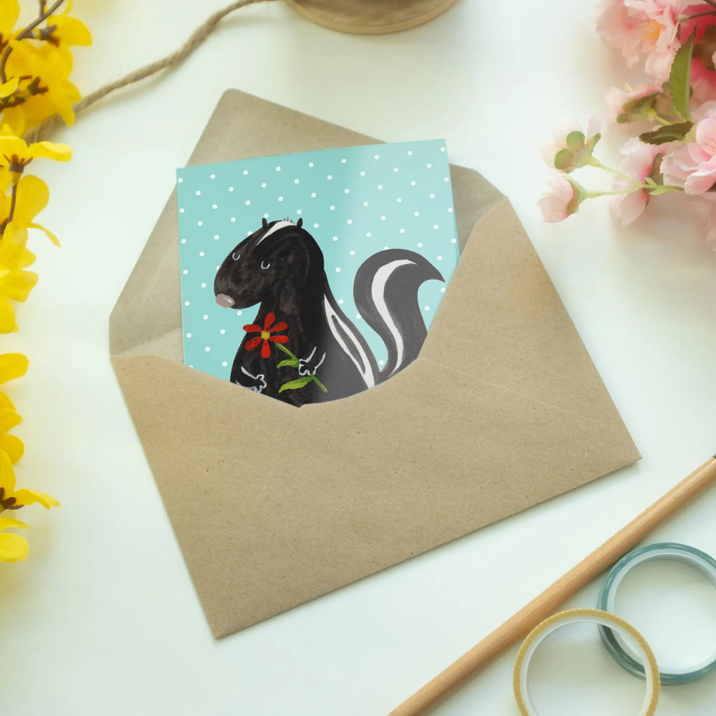Greetings card skunk flower firmungskarte, glückwunschkarten, kommunionskarte, einladungskarten, abiturkarte, Motivkarte, Klappkarte, osterkarten, babykarte, valentinstagskarte, spruchkarte, genesungskarte, jubiläumskarte, Grußkarte, hochzeitskarten, Beileidskarte, neujahrskarte, dankeskarten, Glückwunschkarte, weihnachtskarten, osterkarte, vatertagskarte, Grußkarten, Skunk, Stinktier, Stinki, Raubtier, Tagträumer, Träume, Wildtier, Stinker, Verträumt, Dreams