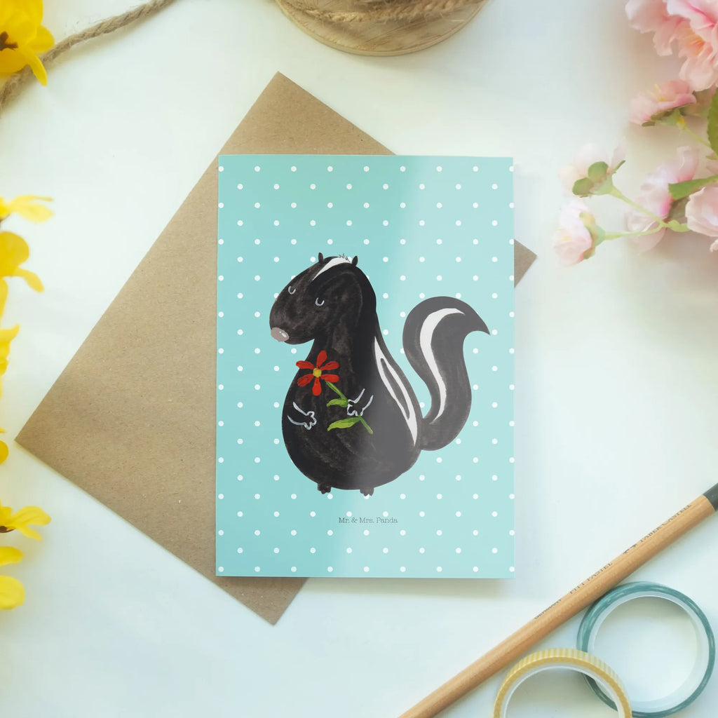 Greetings card skunk flower firmungskarte, glückwunschkarten, kommunionskarte, einladungskarten, abiturkarte, Motivkarte, Klappkarte, osterkarten, babykarte, valentinstagskarte, spruchkarte, genesungskarte, jubiläumskarte, Grußkarte, hochzeitskarten, Beileidskarte, neujahrskarte, dankeskarten, Glückwunschkarte, weihnachtskarten, osterkarte, vatertagskarte, Grußkarten, Skunk, Stinktier, Stinki, Raubtier, Tagträumer, Träume, Wildtier, Stinker, Verträumt, Dreams