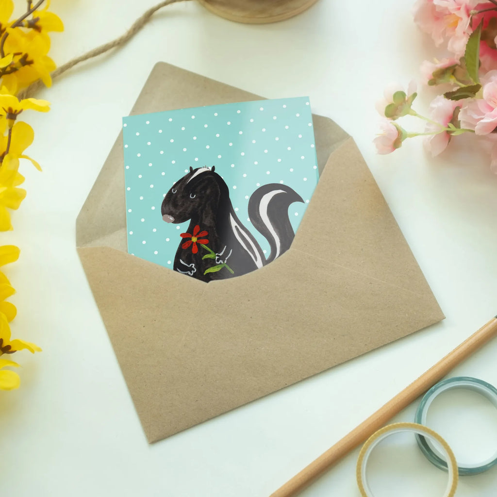 Greetings card skunk flower firmungskarte, glückwunschkarten, kommunionskarte, einladungskarten, abiturkarte, Motivkarte, Klappkarte, osterkarten, babykarte, valentinstagskarte, spruchkarte, genesungskarte, jubiläumskarte, Grußkarte, hochzeitskarten, Beileidskarte, neujahrskarte, dankeskarten, Glückwunschkarte, weihnachtskarten, osterkarte, vatertagskarte, Grußkarten, Skunk, Stinktier, Stinki, Raubtier, Tagträumer, Träume, Wildtier, Stinker, Verträumt, Dreams