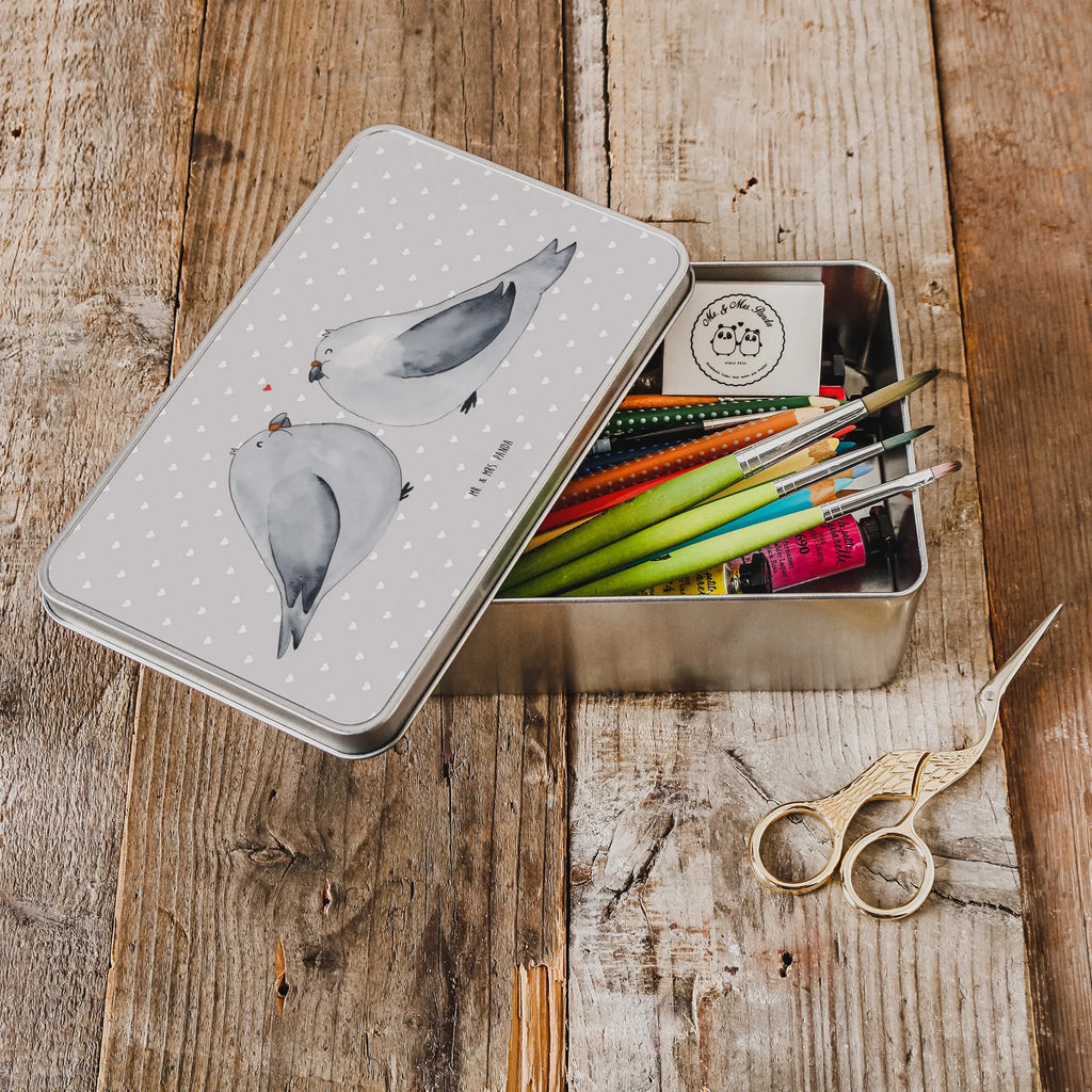 Metalldose rechteckig Turteltauben Liebe keksdosen, Runddose Metall, Blechbehälter, Sammeldose Metall, kräuterdose, metallbehälter, Aufbewahrungsbox, Verpackungsdose Metall, Teedose Metall, Schmuckdose Metall, plätzchendose, Dose Aus Metall, Blechdose, küchenbehälter, runddose, Keksdose, bonbondose, Geschenkdose, Metalldose Mit Spruch, Dose, Runde Dose, aufbewahrungsboxen, Aufbewahrungsdose, Geschenkbox Metall, Aluminiumdose, gewürzdosen, Vorratsbox Metall, Dose Mit Deckel Metall, Vorratsbehälter Aus Metall, Bedruckte Metalldose, Keksdose Metall, Aufbewahrungsbox Metall, metallboxen, blechdosen, Kaffeedose, gewürzdose, Vorratsdosen, Geschenkartikel, teedosen, Aufbewahrungsdose Metall, Vorratsbehälter, Metalldose Mit Motiv, pralinendose, Metallbehälter Mit Deckel, Metallbox, Kaffeedose Metall, Aufbewahrungsdose Aus Blech, gebäckdose, Teedose, Geschenkverpackung Aus Metall, schmuckdose, süssigkeitendose, dosen, Blechbox Mit Aufdruck, Süßigkeitendose Metall, Kaffeedosen, vorratsboxen, Metalldose, aufbewahrungsbehälter, Freundin, Freund, Liebe, Liebesgeschenk, Jahrestag, Verlobung, Partner, Ehemann, Ehefrau, Heiraten, Heiratsantrag, Hocheitstag, Geschenk Hochzeit, Verlobt, Turteltauben, Tauben, Geschenk Freundin, Verliebt, Verheiratet, Turteltäubchen, Liebesbeweis, Hochzeitstag, Geschenk Freund