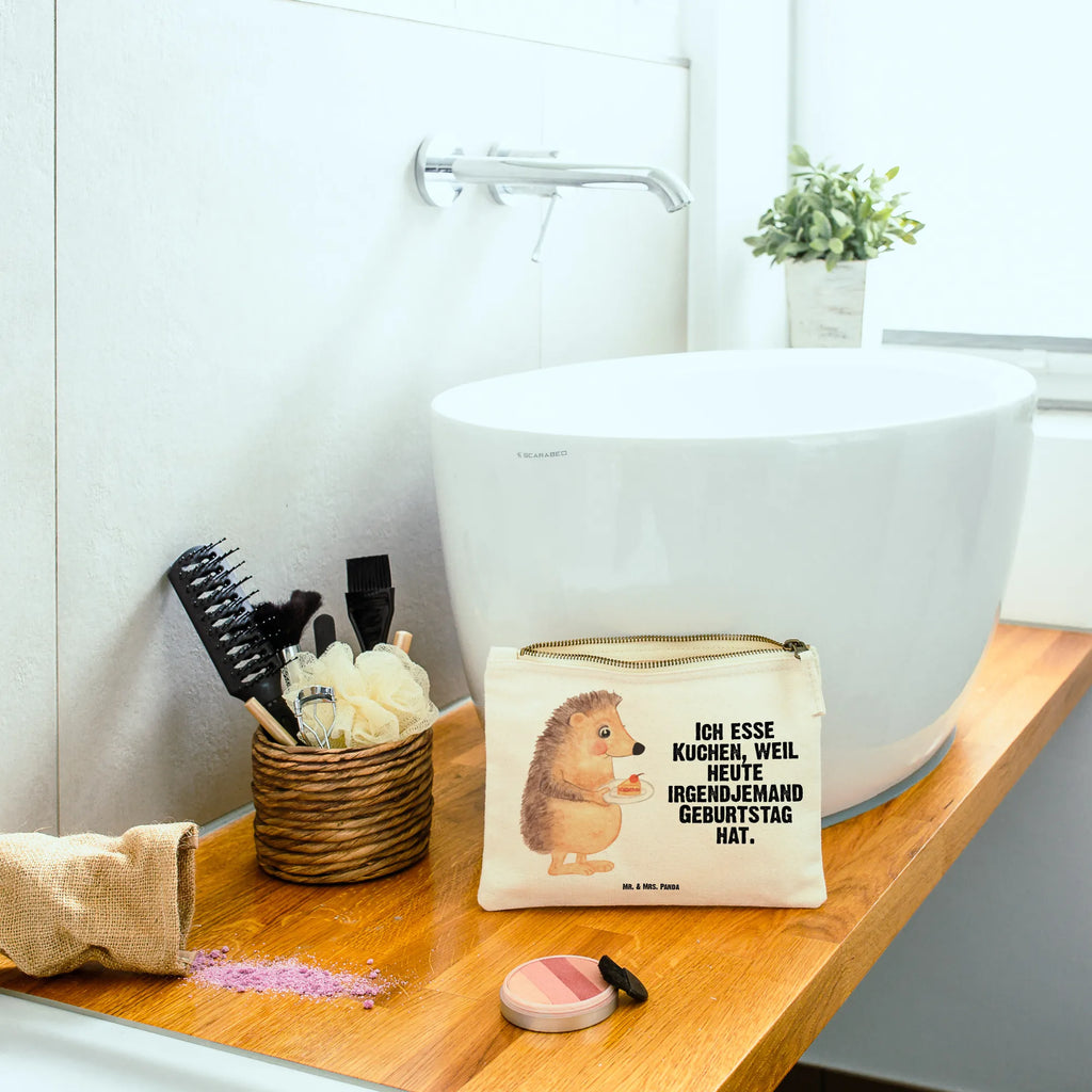 Make-up bag Hedgehog piece of cake Schminktasche Tiermotiv, Schminktasche Mit Muster, Schminktasche Reise, Schminktasche Stoff, Schminktasche Modern, Schminktasche Für Teenager, Kosmetiktasche Mit Spiegel, Schminktasche Wasserdicht, Schminktasche Minimalistisch, Schminktasche, Schminkbeutel, Schminktasche Mit Fächern, Schminktasche Für Unterwegs, Schminktasche Klein, Schminktasche Mit Reißverschluss, Schminktäschchen, Schminktasche Nachhaltig, Kosmetiktasche Organizer, Schminktasche Geschenk, Stifteaufbewahrung, Schminktasche Zum Aufhängen, Reise-Kosmetiktasche, Schminktasche Blumen, Kosmetiktasche Zum Mitnehmen, Schminktasche Für Mädchen, Schminktasche Transparent, Aufbewahrung für Schminke, Kosmetiktasche, Lustige Sprüche, Tiermotive, Tiere, Gute Laune, Essen Spruch, Geburtstagskuchen, Kuchen, Kuchen Backen, Backen Geschenk, Torte, Einladung Party, Igel