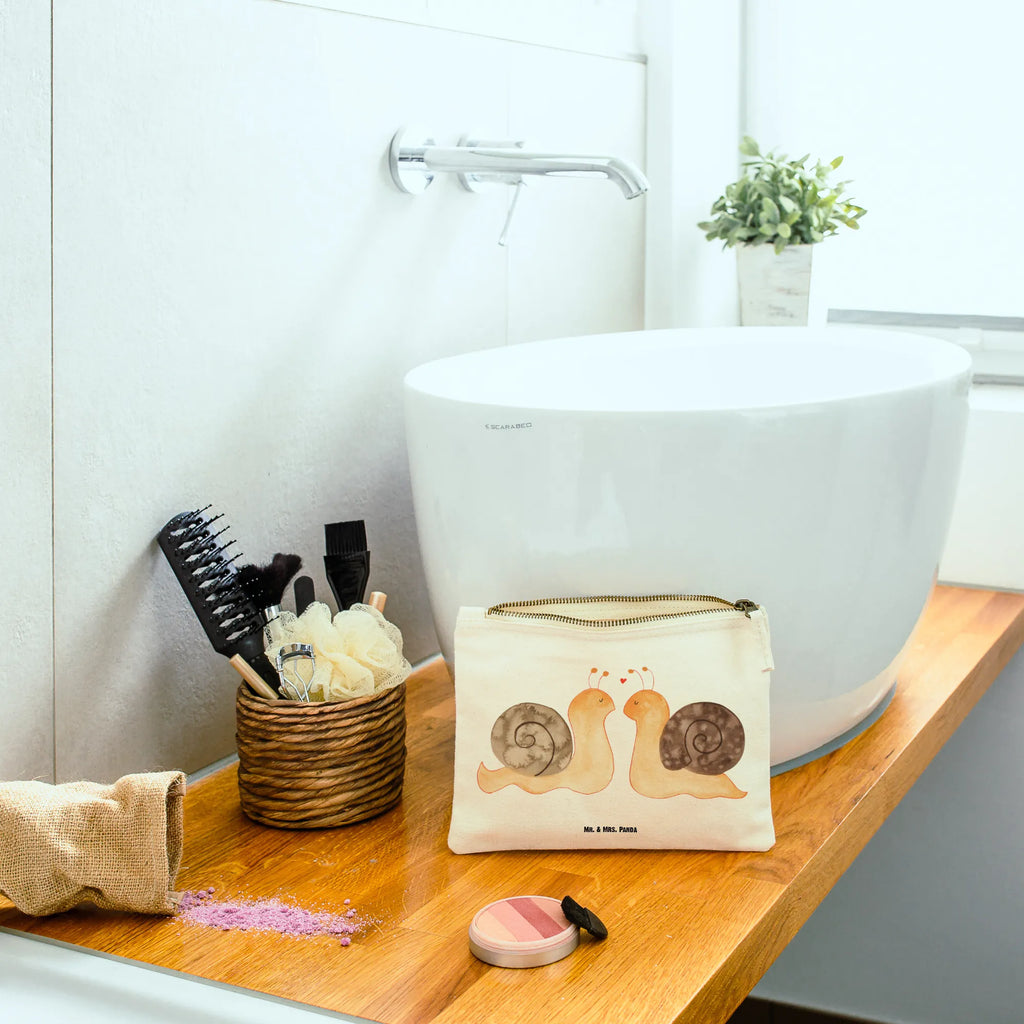 torebka na makijaż Miłość ślimaków Schminktasche Zum Aufhängen, Schminktasche Leder, Kosmetiktasche Für Handtasche, Schminktasche Tiermotiv, Schminktasche Für Mädchen, Schminktasche Für Teenager, Reise-Kosmetiktasche, Schminktasche Stoff, Make-Up Tasche, Schminktasche für Unterwegs, Schminktasche, Kosmetiktasche Damen, Schminktasche Groß, Schminktasche Reise, Schminktasche Modern, Kulturbeutel Damen, Aufbewahrung für Schminke, Schminktäschchen, Kosmetiktasche Organizer, Schminktasche Nachhaltig, Kosmetiktasche, Schminktasche Blumen, Schminktasche Geschenk, Schminktasche Für Unterwegs, Schminktasche Minimalistisch, Schminktasche Mit Muster, Schminktasche Klein, Schminktasche Mit Reißverschluss, Kosmetiktasche Zum Mitnehmen, Schminkbeutel, Schminktasche Transparent, Stifteaufbewahrung, Schminktasche Mit Fächern, Kosmetiktasche Mit Spiegel, Schminktasche Wasserdicht, Liebe, Partner, Freund, Freundin, Ehemann, Ehefrau, Heiraten, Verlobung, Heiratsantrag, Liebesgeschenk, Jahrestag, Hocheitstag