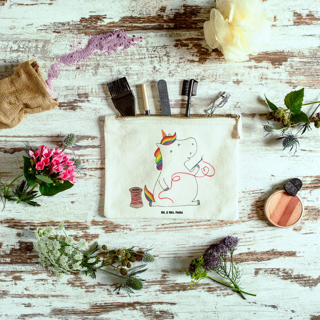 Make-up bag unicorn seamstress Schminkbeutel, aufbewahrungsbeutel, Mäppchen, utensilientasche, Stiftemäppchen, pinsel tasche, aufbewahrungstasche, Schlampermäppchen, Kulturtasche, beauty tasche, Schminktasche, Kosmetikbeutel, beauty case, Waschtasche, Federmappe, toiletry bag, pencil case, kosmetiktäschchen, Schminktäschchen, Etui, Waschbeutel, Kulturbeutel, Kosmetiktasche, Unicorn, Einhörner, Einhorn, Einhorn Deko, Näherin, Basteln, Nähen, Freundin, Mädchen, Stricken, Nähzimmer, Häkeln