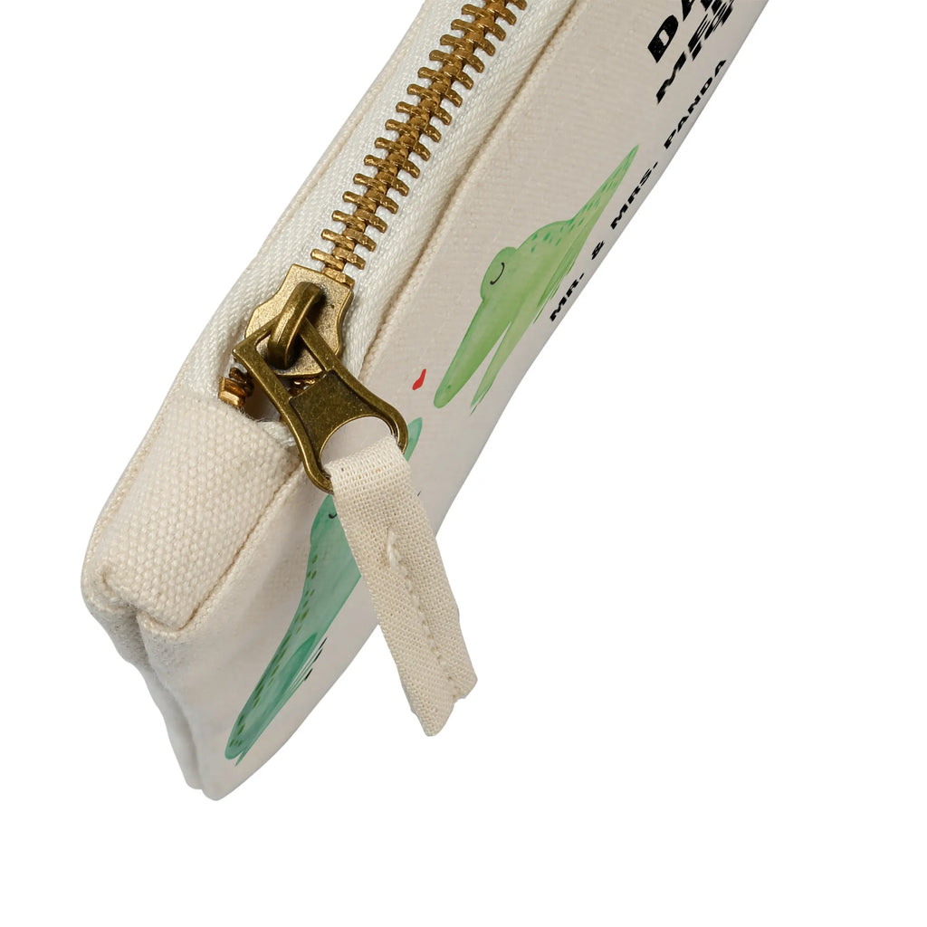 torebka na makijaż Żabia miłość Schminkbeutel, Schminktäschchen, Kulturbeutel, Kosmetikbeutel, Mäppchen, Waschtasche, pencil case, Kosmetiktasche, aufbewahrungsbeutel, Stiftemäppchen, Schminktasche, toiletry bag, Federmappe, Kulturtasche, pinsel tasche, aufbewahrungstasche, beauty case, Schlampermäppchen, beauty tasche, utensilientasche, kosmetiktäschchen, Waschbeutel, Etui, Freundin, Liebe, Ehefrau, Ehemann, Partner, Verlobung, Freund, Jahrestag, Hocheitstag, Heiratsantrag, Liebesgeschenk, Heiraten, Verliebt, Frosch, Fröschchen, Geschenk Freundin, Hochzeitstag, Froschkönig, Geschenk Hochzeit, Frösche, Geschenk Freund, Liebesbeweis, Verlobt, Verheiratet