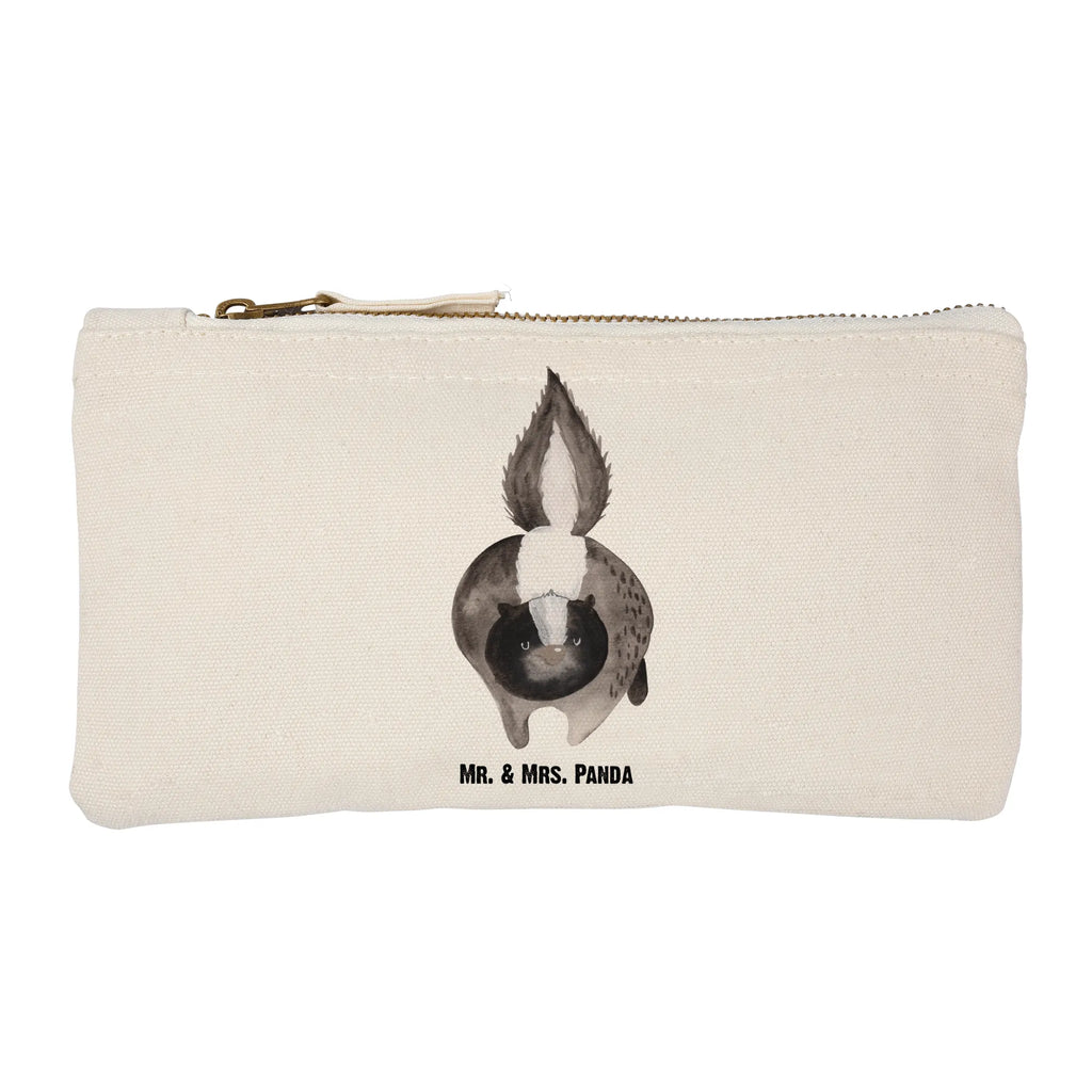 Make-up bag skunk attack Skunk, stinky, skunk, stinker, threatening, angry, wild animal, predator