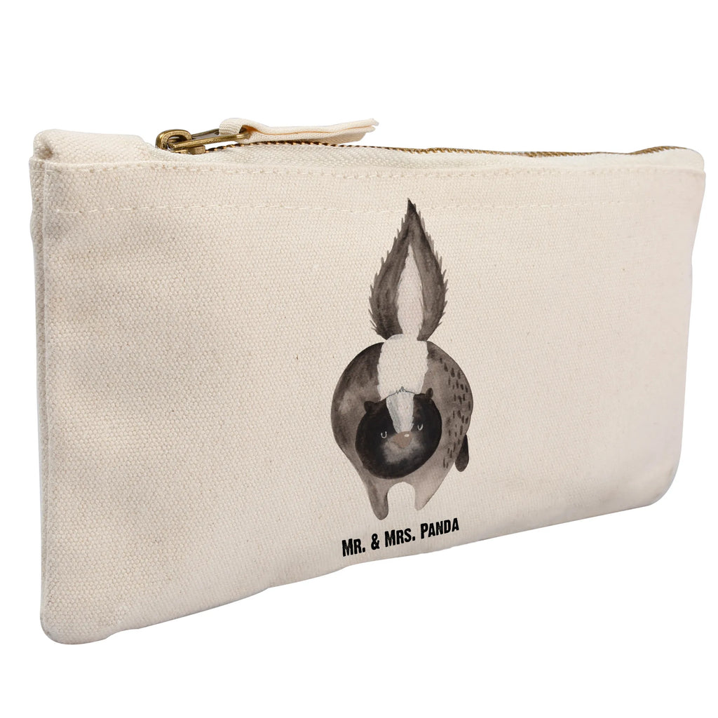 Make-up bag skunk attack Skunk, stinky, skunk, stinker, threatening, angry, wild animal, predator