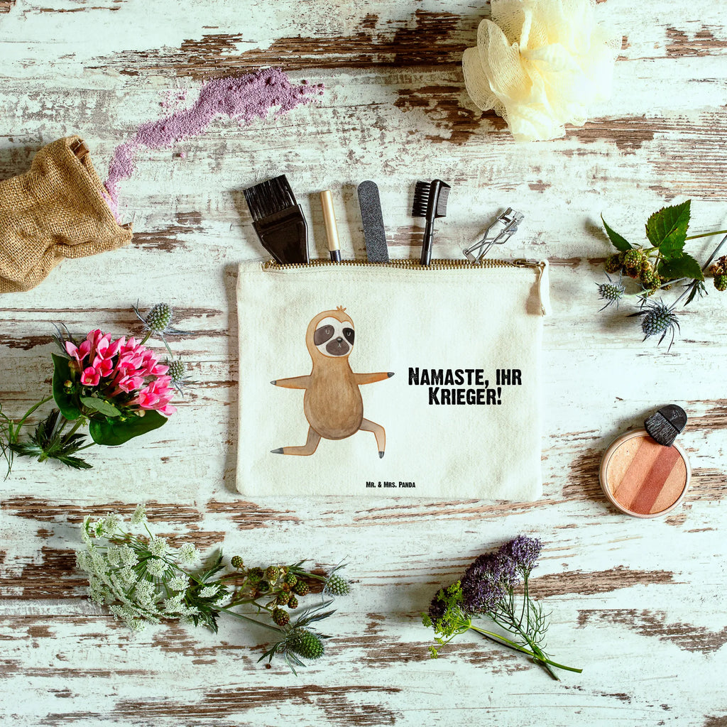 Make-up bag sloth yoga Schminkbeutel, pinsel tasche, Kosmetiktasche, beauty tasche, kosmetiktäschchen, Schlampermäppchen, Kosmetikbeutel, aufbewahrungstasche, beauty case, Mäppchen, Schminktasche, Federmappe, Waschbeutel, Waschtasche, Schminktäschchen, Etui, pencil case, utensilientasche, aufbewahrungsbeutel, toiletry bag, Kulturbeutel, Kulturtasche, Stiftemäppchen, Faultier, Faultier Geschenk, Faultier Deko, Faultiere, Lieblingstier, Meditation, Atmung, Krieger, faul, Gelassenheit, Entspannung, Yoga, Yogaübungen, Namaste