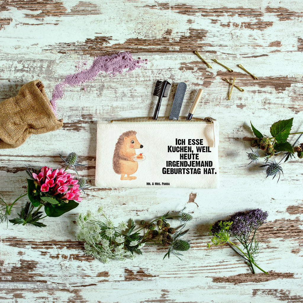 Make-up bag Hedgehog piece of cake Schminktasche Tiermotiv, Schminktasche Mit Muster, Schminktasche Reise, Schminktasche Stoff, Schminktasche Modern, Schminktasche Für Teenager, Kosmetiktasche Mit Spiegel, Schminktasche Wasserdicht, Schminktasche Minimalistisch, Schminktasche, Schminkbeutel, Schminktasche Mit Fächern, Schminktasche Für Unterwegs, Schminktasche Klein, Schminktasche Mit Reißverschluss, Schminktäschchen, Schminktasche Nachhaltig, Kosmetiktasche Organizer, Schminktasche Geschenk, Stifteaufbewahrung, Schminktasche Zum Aufhängen, Reise-Kosmetiktasche, Schminktasche Blumen, Kosmetiktasche Zum Mitnehmen, Schminktasche Für Mädchen, Schminktasche Transparent, Aufbewahrung für Schminke, Kosmetiktasche, Lustige Sprüche, Tiermotive, Tiere, Gute Laune, Essen Spruch, Geburtstagskuchen, Kuchen, Kuchen Backen, Backen Geschenk, Torte, Einladung Party, Igel