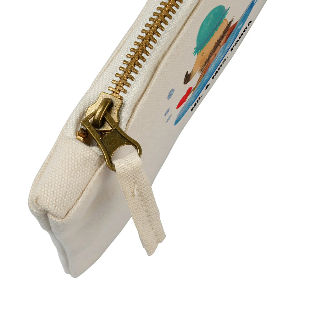 Schminktasche Nachtfalter Schaumbad Kosmetikbeutel, aufbewahrungsbeutel, toiletry bag, Etui, beauty case, kosmetiktäschchen, Schlampermäppchen, Kulturbeutel, Kosmetiktasche, Schminktäschchen, Waschbeutel, aufbewahrungstasche, pinsel tasche, Federmappe, beauty tasche, Schminkbeutel, pencil case, Schminktasche, Stiftemäppchen, Waschtasche, utensilientasche, Mäppchen, Kulturtasche, Tiermotive, Tiere, Lustige Sprüche, Gute Laune, Ziele, Tasse, Badezimmer, Verträumt, Bad, Zeitmanagement, WC, Badezimmerdeko, Baden, Schaumbad, Nachtfalter, Träumen