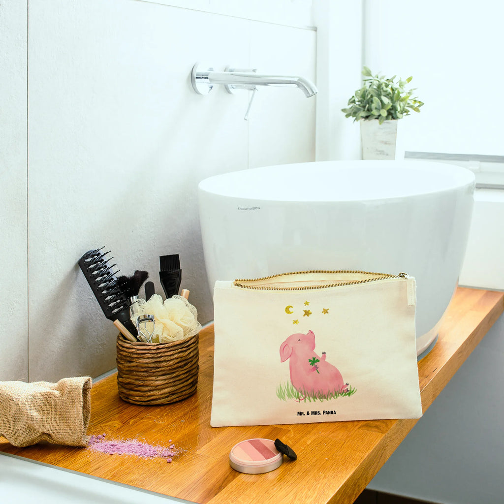 torebka na makijaż świnia Szczęście Schminktasche Reise, Schminkbeutel, Aufbewahrung für Schminke, Schminktasche Nachhaltig, Kosmetiktasche Damen, Schminktasche Mit Fächern, Schminktasche Leder, Stifteaufbewahrung, Schminktasche Minimalistisch, Schminktasche Wasserdicht, Schminktasche Für Mädchen, Schminktasche Geschenk, Schminktasche Mit Reißverschluss, Schminktasche Transparent, Kosmetiktasche, Schminktasche Tiermotiv, Schminktasche Modern, Schminktasche Groß, Schminktäschchen, Schminktasche für Unterwegs, Make-Up Tasche, Schminktasche Mit Muster, Kosmetiktasche Für Handtasche, Reise-Kosmetiktasche, Schminktasche Zum Aufhängen, Kosmetiktasche Organizer, Schminktasche Blumen, Schminktasche Klein, Schminktasche Stoff, Schminktasche Für Teenager, Schminktasche, Kosmetiktasche Zum Mitnehmen, Schminktasche Für Unterwegs, Kosmetiktasche Mit Spiegel, Kulturbeutel Damen, Tiermotive, Gute Laune, lustige Sprüche, Tiere, Motivation, Sterne, Glücksbringer, Ziele, Glücksschwein. Glück, Sernchen, Schweinchen, Träume, Schwein