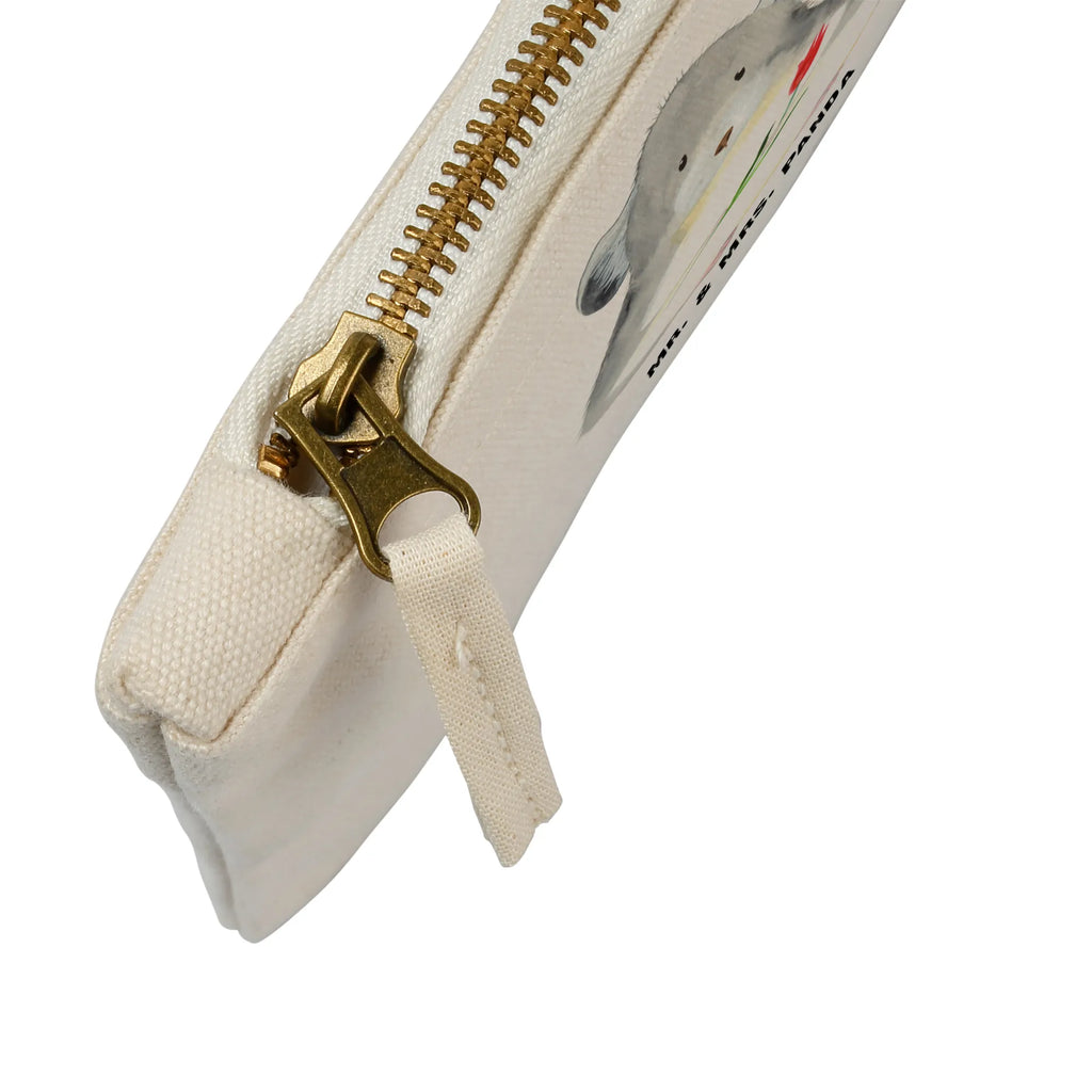 Make-up bag chinchilla flower Kosmetiktasche, Kulturtasche, aufbewahrungsbeutel, Waschbeutel, Schminktasche, aufbewahrungstasche, toiletry bag, Schminktäschchen, Federmappe, beauty case, pencil case, Etui, Stiftemäppchen, Schlampermäppchen, utensilientasche, beauty tasche, pinsel tasche, Kosmetikbeutel, Mäppchen, kosmetiktäschchen, Waschtasche, Schminkbeutel, Kulturbeutel, Tiermotive, Tiere, Lustige Sprüche, Gute Laune, Büro, Glücklichsein, Chinchilla, traurig sein, Liebeskummer, Chinchillas, Chaos, Büroalltag, Kummer, Depressionen