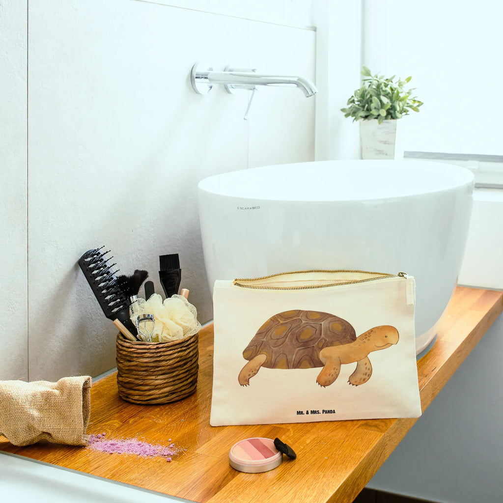 torebka na makijaż Żółw maszerować Stiftemäppchen, Mäppchen, aufbewahrungsbeutel, Kosmetiktasche, Kosmetikbeutel, toiletry bag, utensilientasche, Federmappe, pinsel tasche, beauty case, aufbewahrungstasche, Schminktasche, Kulturbeutel, Schminkbeutel, kosmetiktäschchen, Etui, beauty tasche, Waschtasche, Schlampermäppchen, pencil case, Waschbeutel, Schminktäschchen, Kulturtasche, Meerestiere, Urlaub, Meer, Reiselust, Neustart, Schildkröten, Lieblingsmensch, Abenteuer, Inspiration, Get Lost, Motivation, Schildkröte