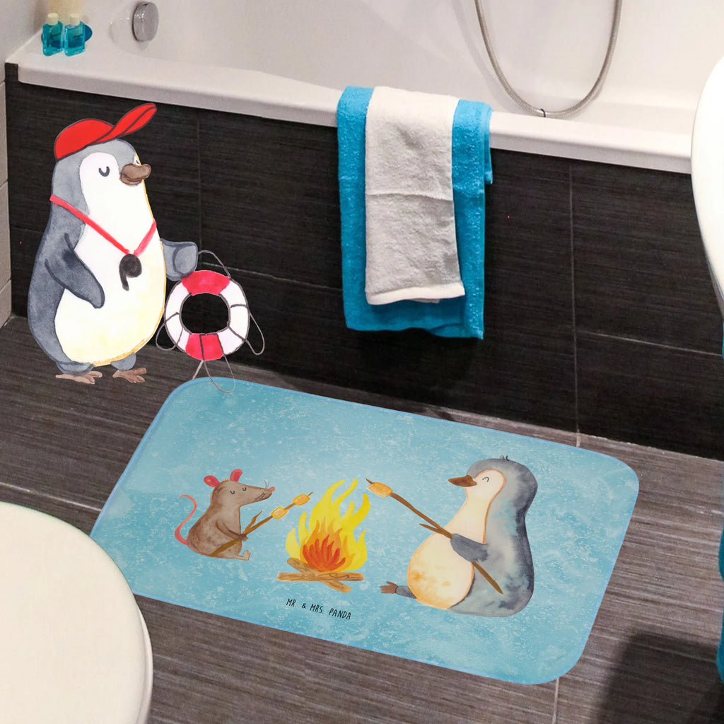 Badematte Pinguin Lagerfeuer badezimmervorleger, badezimmer läufer, Badezimmer Matte, Badteppich, Teppich Fürs Bad, Bad Fußmatte, fußmatte bad, rutschfeste matte, bad läufer, Badezimmerteppich, badezimmerteppiche, duschmatten, badezimmermatten, badezimmermatte, badmatten, duschmatte, Badematte, Badvorleger, teppich für bad, Badläufer, Duschvorleger, wannenvorleger, Pinguin, Grillen, Liebe, Motivation, Lagerfeuer, Feuer, Leben, Neustart, Büro, Maus, Lebensmotivation, Pinguine, Job, Lebensspruch, Arbeit, Büroalltag, Marshmallows