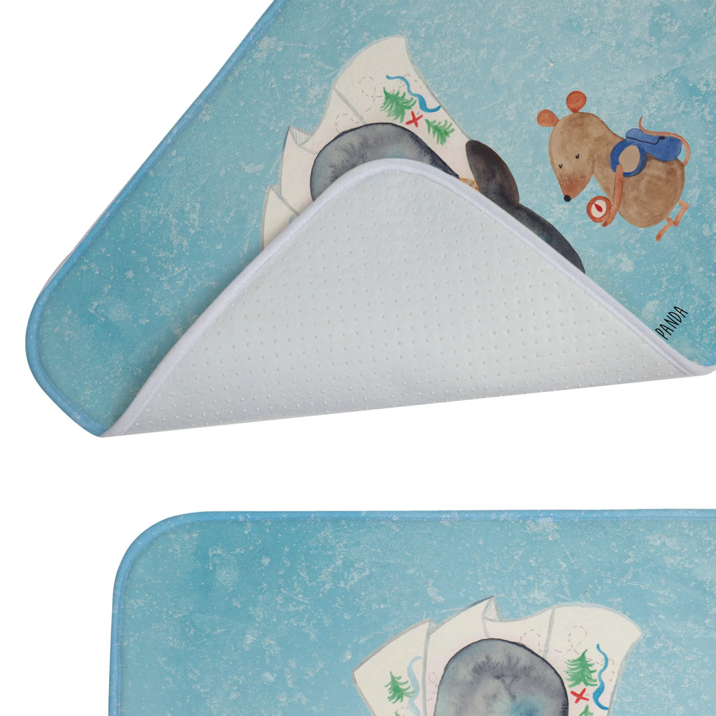 Bath mat Penguin & Mouse Hiker Duschvorleger, duschmatte, badezimmerteppiche, Badläufer, Badematte, duschmatten, rutschfeste matte, Teppich Fürs Bad, Badezimmer Matte, fußmatte bad, badezimmervorleger, badmatten, Badteppich, Badvorleger, wannenvorleger, bad läufer, Bad Fußmatte, badezimmermatte, Badezimmerteppich, badezimmer läufer, teppich für bad, badezimmermatten, Pinguin, Pinguine, Abenteurer, Roadtrip, Wanderlust, Abenteuer, Ausflug, Wandern