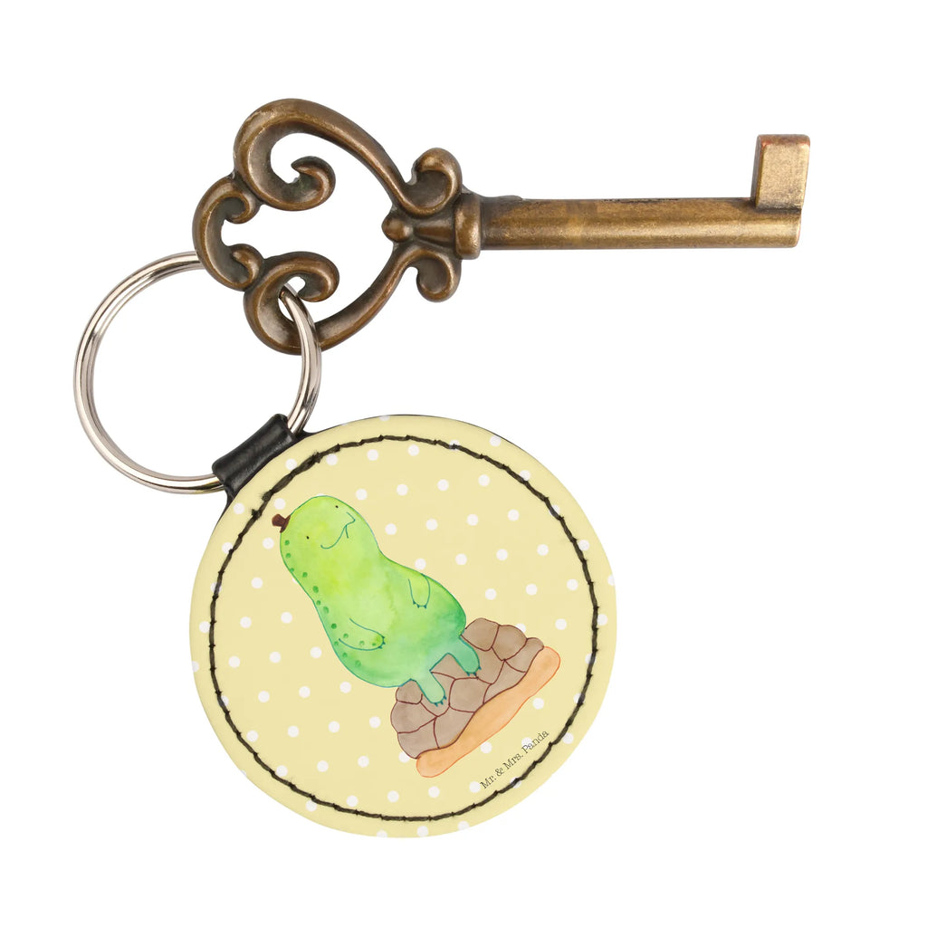 Rund Schlüsselanhänger Schildkröte pausiert Schlüsselanhänger Geschenk, Schlüsselanhänger Liebe, Schlüsselanhänger Tiermotiv, Schlüsselanhänger Nachhaltig, Schlüsselanhänger Metall, Schlüsselanhänger Elegant, Schlüsselanhänger Freundschaft, Schlüsselanhänger, Schlüsselanhänger Klassisch, Schlüsselanhänger Mit Gravur, Schlüsselanhänger Personalisierbar, Schlüsselanhänger Holz, Schlüsselhalter, Schlüsselanhänger Stoff, Schlüsselanhänger Für Paare, Schlüsselanhänger Auto, Schlüsselanhänger Schlüssel, Schlüsselanhänger Mit Namen, Schlüsselanhänger Für Damen, Schlüsselanhänger Haus, Schlüsselanhänger Mit Motiv, Schlüsselanhänger Mit Spruch, Schlüsselanhänger Lustig, Schlüsselring, Schlüsselanhänger Handgemacht, Schlüsselband, Schlüsselanhänger Mit Foto, Schlüsselanhänger Bunt, Schlüsselaccessoire, Schlüsselanhänger Für Kinder, Schlüsselanhänger Geburtstag, Schlüsselanhänger Kunststoff, Schlüsselanhänger Niedlich, Schlüsselanhänger Filz, Schlüsselanhänger Herz, Schlüsselanhänger Für Herren, Schlüsselanhänger Modern, Schlüsselanhänger Leder, Schlüsselanhänger Partner, Schildkröte, Entschleunigen, Achtsamkeit, achtsam