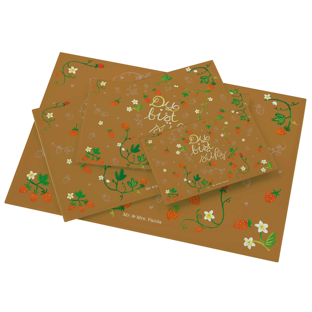 Glasschneidebrett Erdbeeren Du bist süß Sicherheitsglas Schneidebrett XL, Glasschneideunterlage Groß, Extra Großes Glasschneidebrett, Überdimensionales Glasschneidebrett, Glasschneidebrett Extra Groß, Individuelles Glasschneidebrett XL., Schneideplatte Aus Glas XXL, Glasschneidebrett Rutschfest XL, Glas Schneidbrett Mit Saftrille Groß, XL Glasschneidebrett, Dekoratives Glasschneidebrett XL, Modernes Glasschneidebrett Extra Groß, Hygiene-Glasschneidebrett Groß, Glas Schneidebrett Für Käse XL, Glas Küchenbrett Extra Groß, Glas Schneideplatte XL, Glas Arbeitsbrett XXL, Glas Schneidbrett Für Gemüse Groß, Fotodruck Glasschneidebrett XXL, Großes Schneidebrett Aus Glas, Robustes Glasschneidebrett Groß, XXL Glasschneidebrett, Glasschneidebrett XXL, Glas Schneidebrett Wohnzimmer Groß, Großformatiges Glasschneidebrett, Küchenunterlage Aus Glas Groß, Glas Schneideplatte Für Brot XL, Hitzebeständiges Glasschneidebrett Groß, Elegantes Glasschneidebrett XXL, Glas Schneidbrett Für Fleisch XL, Dekoration, Abenteuer, Natur, Outdoor, Blumen Deko, Frühlings Deko, Sommer Deko, positive Botschaft, Naturliebhaber, Geschenk Partner, Du Bist Süß, Liebe Spruch, Deko, Liebe Zitat, Jahrestag, Erdbeere, Süß, Kompliment, Geschenk Freundin