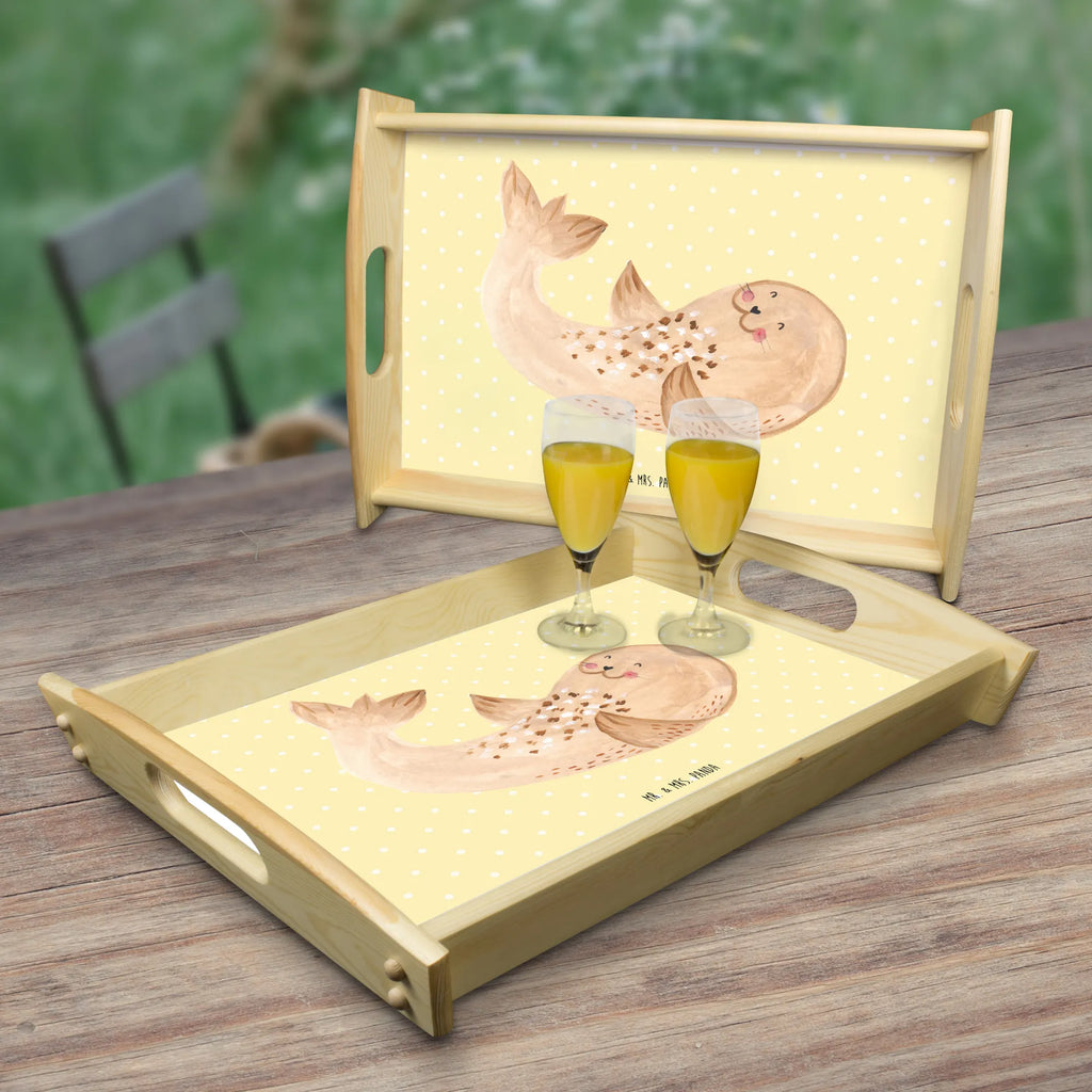 Serviertablett Robbe Liegen kaffeetablett, betttablett, tablett für bett, Holztablett, sofatablett, Serviertablett, essenstablett, couchtablett, tablett für getränke, getränketablett, tragetablett, tablett für essen, tablett holz, teetablett, tablett aus holz, ablagetablett, echtholz tablett, Servier Tablett, Küchentablett, holz serviertablett, bett tablett, serviertablett aus holz, serviertablett holz, Tablett, Frühstückstablett, tablett zum servieren, Lustige Sprüche, Tiere, Tiermotive, Gute Laune, Lachen, Freude, Ostsee, Robben, Seehund, Strand, Nordsee, Meerestier, Robbe