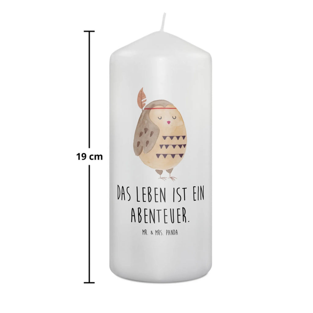 Kerze Eule Federschmuck Tafelkerze, Blockkerze, Kerze Für Kommunion, Kerze Für Taufe, Outdoor-Kerze, Trauerkerze, Votivkerze, Laternenkerze, Glas-Kerze, Metall-Kerze, Dinnerkerzenpaar, Kerze, Teelicht, Gartenkerze, Kerze Mit Gravur, Sojawachskerze, Kerze Mit Namensgravur, Kerze Mit Fotoeinleger, Kerze Für Advent, Kerze Für Hochzeit, Kerze Als Gastgeschenk, Stumpenkerzen-Set, Grablicht, Kerze Mit Motiv, Kerze Mit Prägung, Kerze Ohne Duft, Dinnerkerze, Stearin­kerze, Fair-Trade-Kerze, Andachtskerze, Kerze Mit Duft, Stabkerze, Kerze Für Ostern, Streukerze, Duftkerze, Kerze Mit Spruch, Kerze Für Firmung, Handgemachte Kerze, Kerze Für Geburtstag, Handgegossene Kerze, Stumpenkerze, Kerze Für Weihnachten, Grabkerze, Bio-Kerze, Gedenkkerze, Tischkerze, Eule, Dekoration, Das Leben ist ein Abenteuer, Reisespruch, Federschmuck, Owl, Eule Deko