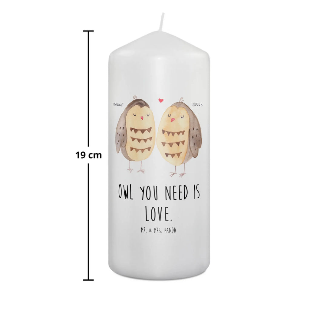 Kerze Eulen Liebe Wachskerze, Tafelkerze, Bedruckte Kerze, Adventskerze, Schmuckkerze, Laternenkerze, Gartenkerze, Wunschkerze, Kerze Mit Motiv, Erinnerungslicht, Handgemachte Kerze, Dinnerkerze, Osterkerze, Erinnerungskerze, Tischkerze, Dekokerze, Grosse Kerze, Weihnachtskerze, Blockkerze, Zylinderkerze, Geburtstagskerze, Dekorative Kerze, Hochzeitskerze, Kerze Mit Spruch, Stumpenkerze, Kommunionskerze, Geburtskerze, Eule, Eule Deko, Liebe Spruch, Hochzeit Spruch, Liebe, All You Need Is Love, Freundin Geschenk, Wortspiel Lustig, Owl, Freund
