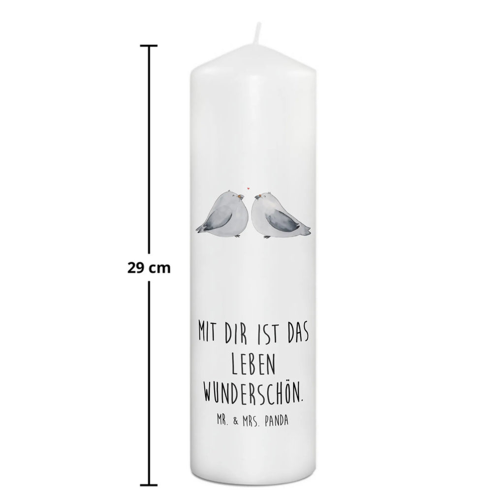 Candle Turtledoves in love Zylinderkerze, Erinnerungskerze, Dekorative Kerze, Geburtskerze, Geburtstagskerze, Erinnerungslicht, Stumpenkerze, Adventskerze, Tafelkerze, Weihnachtskerze, Schmuckkerze, Kerze Mit Spruch, Dekokerze, Bedruckte Kerze, Tischkerze, Blockkerze, Hochzeitskerze, Dinnerkerze, Kommunionskerze, Wunschkerze, Kerze Mit Motiv, Handgemachte Kerze, Grosse Kerze, Osterkerze, Laternenkerze, Gartenkerze, Wachskerze, Freundin, Freund, Liebe, Liebesgeschenk, Jahrestag, Verlobung, Partner, Ehemann, Ehefrau, Heiraten, Heiratsantrag, Hocheitstag, Turteltauben, Geschenk Freundin, Turteltäubchen, Hochzeitstag, Geschenk Freund, Geschenk Hochzeit, Verheiratet, Tauben, Verlobt, Verliebt, Liebesbeweis
