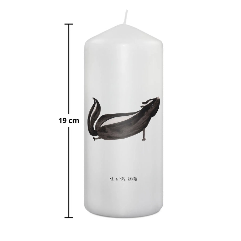 Kerze Stinktier Yoga Zylinderkerze, Dekokerze, Weihnachtskerze, Geburtstagskerze, Erinnerungskerze, Tafelkerze, Kommunionskerze, Erinnerungslicht, Osterkerze, Schmuckkerze, Gartenkerze, Bedruckte Kerze, Kerze Mit Spruch, Tischkerze, Grosse Kerze, Stumpenkerze, Wachskerze, Blockkerze, Laternenkerze, Wunschkerze, Adventskerze, Handgemachte Kerze, Dinnerkerze, Geburtskerze, Hochzeitskerze, Dekorative Kerze, Kerze Mit Motiv, Skunk, Stinktier, Lache, Stinker, Stinki, Liebe, Lebe, Namaste, Yoga, Raubtier, Wildtier