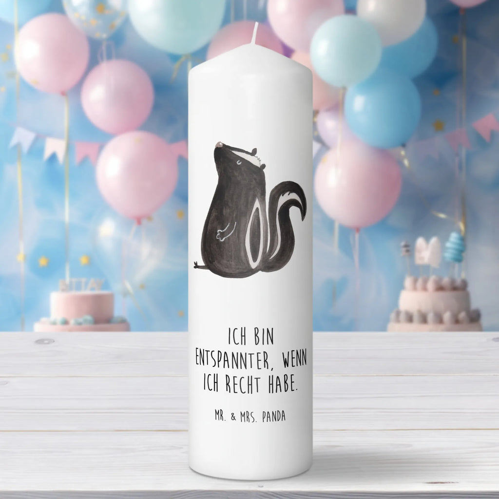 Kerze Stinktier Sitzen Tischkerze, Dekorative Kerze, Blockkerze, Weihnachtskerze, Erinnerungskerze, Grosse Kerze, Osterkerze, Zylinderkerze, Wunschkerze, Adventskerze, Kerze Mit Spruch, Geburtstagskerze, Tafelkerze, Hochzeitskerze, Dekokerze, Erinnerungslicht, Dinnerkerze, Stumpenkerze, Kommunionskerze, Gartenkerze, Geburtskerze, Wachskerze, Laternenkerze, Bedruckte Kerze, Handgemachte Kerze, Schmuckkerze, Kerze Mit Motiv, Skunk, Stinktier, Büro, Stinker, Besserwisser, Spruch, Wildtier, Stinki, Recht, Raubtier