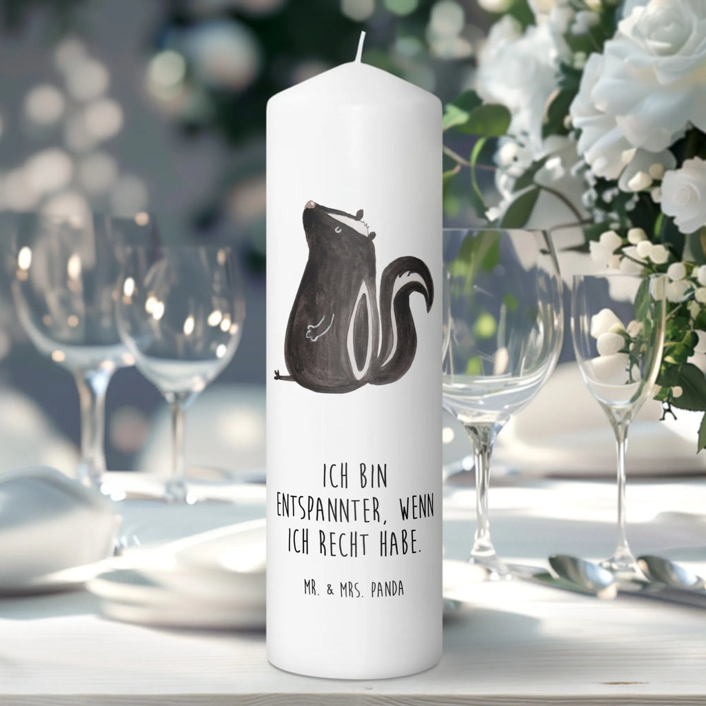 Kerze Stinktier Sitzen Tischkerze, Dekorative Kerze, Blockkerze, Weihnachtskerze, Erinnerungskerze, Grosse Kerze, Osterkerze, Zylinderkerze, Wunschkerze, Adventskerze, Kerze Mit Spruch, Geburtstagskerze, Tafelkerze, Hochzeitskerze, Dekokerze, Erinnerungslicht, Dinnerkerze, Stumpenkerze, Kommunionskerze, Gartenkerze, Geburtskerze, Wachskerze, Laternenkerze, Bedruckte Kerze, Handgemachte Kerze, Schmuckkerze, Kerze Mit Motiv, Skunk, Stinktier, Büro, Stinker, Besserwisser, Spruch, Wildtier, Stinki, Recht, Raubtier