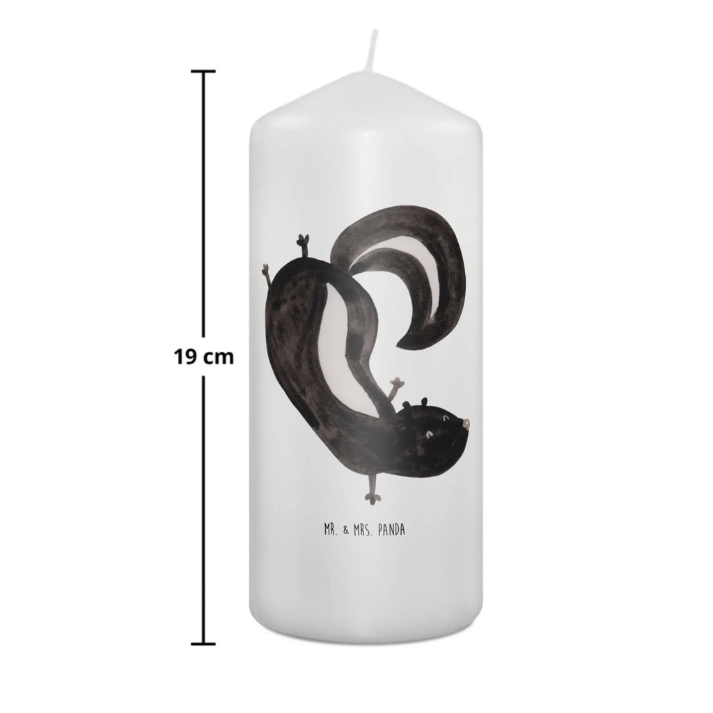Candle skunk handstand Dekorative Kerze, Tafelkerze, Weihnachtskerze, Erinnerungslicht, Geburtskerze, Kerze Mit Spruch, Adventskerze, Gartenkerze, Geburtstagskerze, Handgemachte Kerze, Hochzeitskerze, Blockkerze, Wachskerze, Zylinderkerze, Grosse Kerze, Tischkerze, Stumpenkerze, Kommunionskerze, Dekokerze, Laternenkerze, Kerze Mit Motiv, Schmuckkerze, Osterkerze, Dinnerkerze, Wunschkerze, Erinnerungskerze, Bedruckte Kerze, Skunk, Stinktier, Spielplatz, Stinker, Verpielt, Wildtier, Stinki, Kind, Raubtier