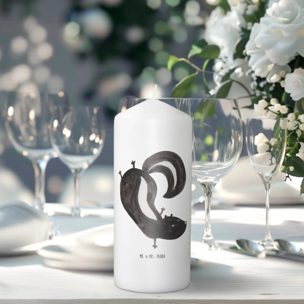 Candle skunk handstand Dekorative Kerze, Tafelkerze, Weihnachtskerze, Erinnerungslicht, Geburtskerze, Kerze Mit Spruch, Adventskerze, Gartenkerze, Geburtstagskerze, Handgemachte Kerze, Hochzeitskerze, Blockkerze, Wachskerze, Zylinderkerze, Grosse Kerze, Tischkerze, Stumpenkerze, Kommunionskerze, Dekokerze, Laternenkerze, Kerze Mit Motiv, Schmuckkerze, Osterkerze, Dinnerkerze, Wunschkerze, Erinnerungskerze, Bedruckte Kerze, Skunk, Stinktier, Spielplatz, Stinker, Verpielt, Wildtier, Stinki, Kind, Raubtier