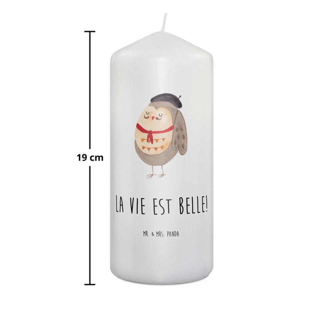 Kerze Eule Frankreich Erinnerungslicht, Schmuckkerze, Zylinderkerze, Tafelkerze, Wachskerze, Geburtstagskerze, Osterkerze, Kommunionskerze, Erinnerungskerze, Bedruckte Kerze, Grosse Kerze, Blockkerze, Handgemachte Kerze, Weihnachtskerze, Tischkerze, Kerze Mit Motiv, Laternenkerze, Adventskerze, Wunschkerze, Gartenkerze, Hochzeitskerze, Geburtskerze, Dekorative Kerze, Stumpenkerze, Dekokerze, Kerze Mit Spruch, Dinnerkerze, Eule, Spruch Französisch, Das Leben Ist schön, Frankreich, Spruch schön, Owl, Hibou, La Vie Est Belle, Eulen, Eule Deko
