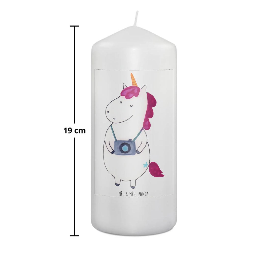 świeca Jednorożec fotograf Sojawachskerze, Stumpenkerze, Blockkerze, Trauerkerze, Tischkerze, Grablicht, Dinnerkerzenpaar, Kerze Mit Motiv, Kerze Für Hochzeit, Stabkerze, Kerze Mit Prägung, Teelicht, Handgemachte Kerze, Duftkerze, Andachtskerze, Kerze, Kerze Für Kommunion, Kerze Mit Spruch, Grabkerze, Kerze Für Advent, Gartenkerze, Bio-Kerze, Kerze Für Taufe, Kerze Mit Fotoeinleger, Kerze Für Firmung, Kerze Für Weihnachten, Stumpenkerzen-Set, Metall-Kerze, Kerze Für Ostern, Dinnerkerze, Votivkerze, Glas-Kerze, Kerze Mit Namensgravur, Stearin­kerze, Kerze Als Gastgeschenk, Tafelkerze, Streukerze, Kerze Ohne Duft, Kerze Mit Gravur, Kerze Mit Duft, Outdoor-Kerze, Kerze Für Geburtstag, Laternenkerze, Handgegossene Kerze, Gedenkkerze, Fair-Trade-Kerze, Einhorn, Einhörner, Einhorn Deko, Unicorn, Kurztrip, Reise, Urlaub, Tourist, Städtereise, Kamera, Fotograf, Weltenbummler, Fotografie, Reisen, Weltreise