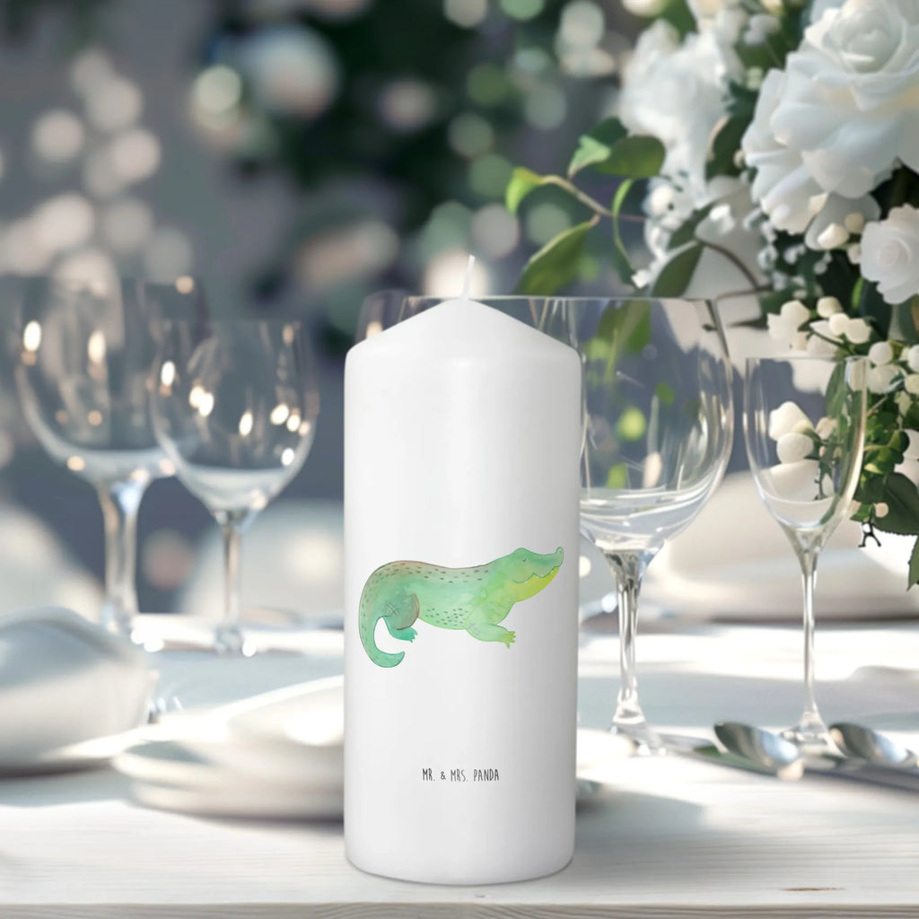 Kerze Krokodil Wachskerze, Laternenkerze, Adventskerze, Geburtskerze, Weihnachtskerze, Tischkerze, Erinnerungskerze, Kerze Mit Spruch, Tafelkerze, Handgemachte Kerze, Dekorative Kerze, Dekokerze, Blockkerze, Hochzeitskerze, Osterkerze, Stumpenkerze, Grosse Kerze, Wunschkerze, Dinnerkerze, Schmuckkerze, Geburtstagskerze, Bedruckte Kerze, Gartenkerze, Zylinderkerze, Kerze Mit Motiv, Kommunionskerze, Erinnerungslicht, Urlaub, Meer, Meerestiere, Spontan sein, Freundin, Abenteuerlust, Verrückt sein, Beste Freundin, Krokodil, Reiselust, Lieblingsmensch, Krokodile