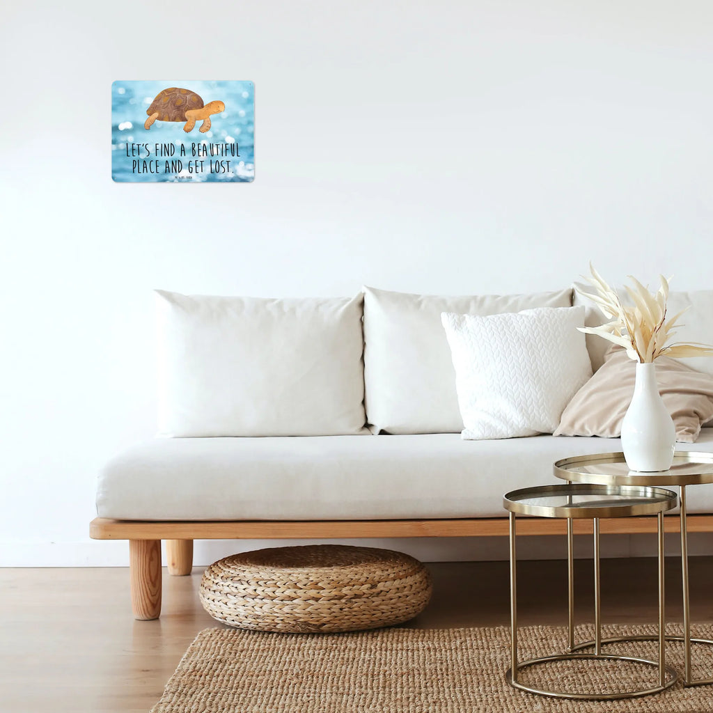 Blechschild Schildkröte marschiert Vintage Blechschild, Blechschild Werkstatt, Blechschild Shabby Chic, Blechschild Rund, Lustiges Blechschild, Blechschild Zum Hinstellen, Blechschild Flur, Blechschild Garten, Blechschild Mit Humor, Blechschild Für Männer, Blechschild Landhausstil, Blechschild Groß, Blechschild Geschenk, Blechschild Klein, Dekoschild Metall, Blechschild Büro, Blechschild Mit Motiv, Dekoschild Vintage, Retro Blechschild, Blechschild Garage, Metallschild, Blechschild Zum Aufhängen, Blechschild Küche, Blechschild, Blechschild Mit Spruch, Blechschild Wohnzimmer, Wanddeko Blechschild, Design Blechschild, Blechschild Handgemacht, Blechschild Rechteckig, Wandschild Retro, Blechschild Bad, Blechschild Balkon, Blechschild Für Frauen, Türschild Metall, Nostalgieschild, Spruchschild Aus Metall, Blechschild Modern, Wandschild Metall, Blechschild Mit Illustration, Blechschild Mit Text, Meerestiere, Meer, Urlaub, Inspiration, Motivation, Schildkröten, Neustart, Reiselust, Abenteuer, Schildkröte, Lieblingsmensch, get lost