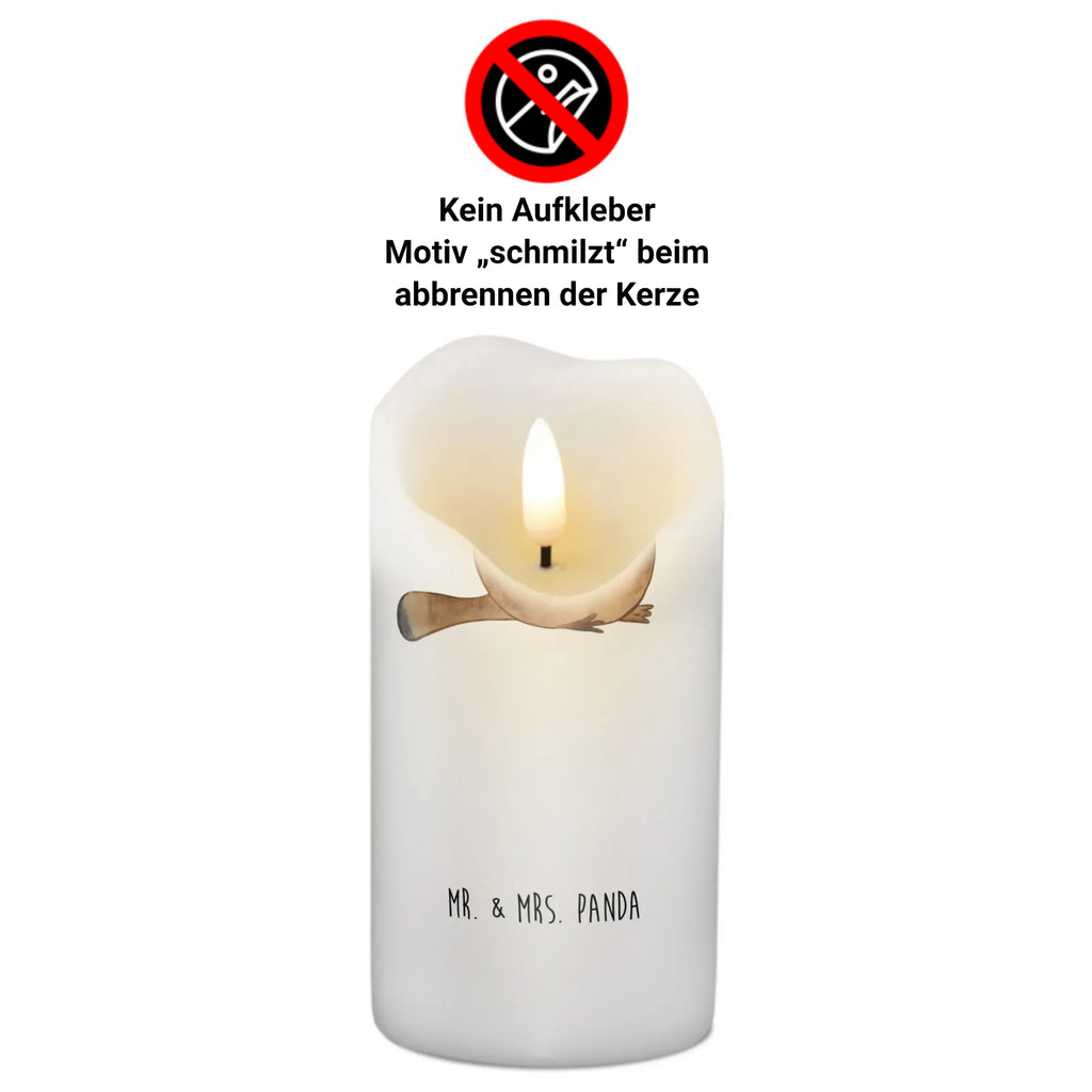 Candle platypus courage Wunschkerze, Dekokerze, Tafelkerze, Osterkerze, Erinnerungslicht, Grosse Kerze, Stumpenkerze, Schmuckkerze, Erinnerungskerze, Dinnerkerze, Handgemachte Kerze, Tischkerze, Zylinderkerze, Blockkerze, Laternenkerze, Adventskerze, Wachskerze, Hochzeitskerze, Geburtstagskerze, Dekorative Kerze, Kerze Mit Motiv, Weihnachtskerze, Gartenkerze, Kommunionskerze, Geburtskerze, Bedruckte Kerze, Kerze Mit Spruch, Urlaub, Meer, Meerestiere, Lebensweisheit, Mut, Neustart, Raodtrip, Schnabeltiere, Arbeit, Weltreise, Schnabeltier, Neuanfang, Motivation, mutig, Büro, Training