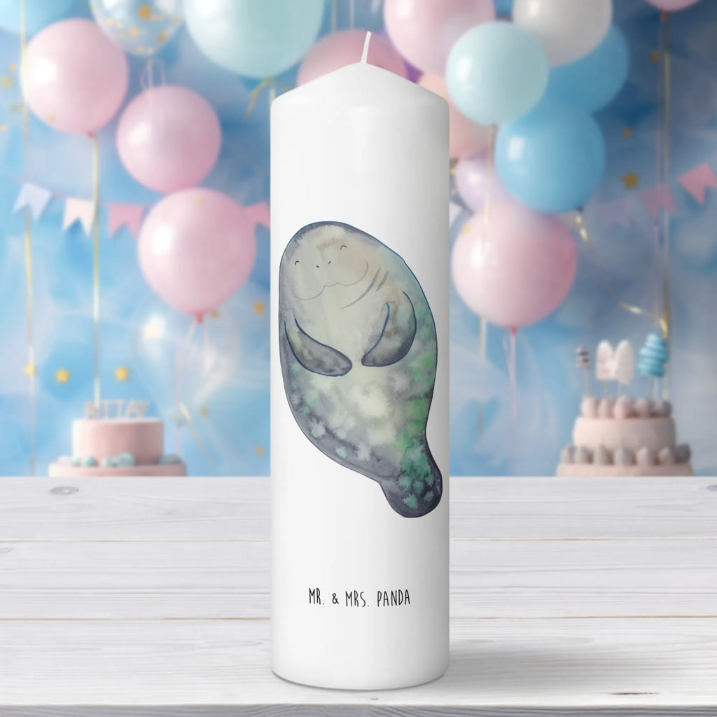 Kerze Seekuh happy Gedenkkerze, Tischkerze, Metall-Kerze, Laternenkerze, Andachtskerze, Dinnerkerzenpaar, Kerze Mit Fotoeinleger, Kerze Für Hochzeit, Kerze Mit Gravur, Kerze Für Ostern, Kerze Mit Motiv, Kerze Für Taufe, Handgemachte Kerze, Sojawachskerze, Kerze Für Advent, Glas-Kerze, Kerze Mit Namensgravur, Fair-Trade-Kerze, Streukerze, Kerze Für Firmung, Bio-Kerze, Votivkerze, Handgegossene Kerze, Stumpenkerze, Stumpenkerzen-Set, Grabkerze, Kerze Für Weihnachten, Stabkerze, Kerze, Gartenkerze, Outdoor-Kerze, Stearin­kerze, Kerze Ohne Duft, Duftkerze, Dinnerkerze, Kerze Als Gastgeschenk, Blockkerze, Kerze Mit Spruch, Kerze Mit Duft, Kerze Für Kommunion, Kerze Für Geburtstag, Trauerkerze, Teelicht, Tafelkerze, Grablicht, Kerze Mit Prägung, Meerestiere, Meer, Urlaub, Respekt, Neustart, Zufrieden, Freundin, Neuanfang, Liebeskummer, Seekuh, Selbstliebe, Seekühe, Achtsamkeit