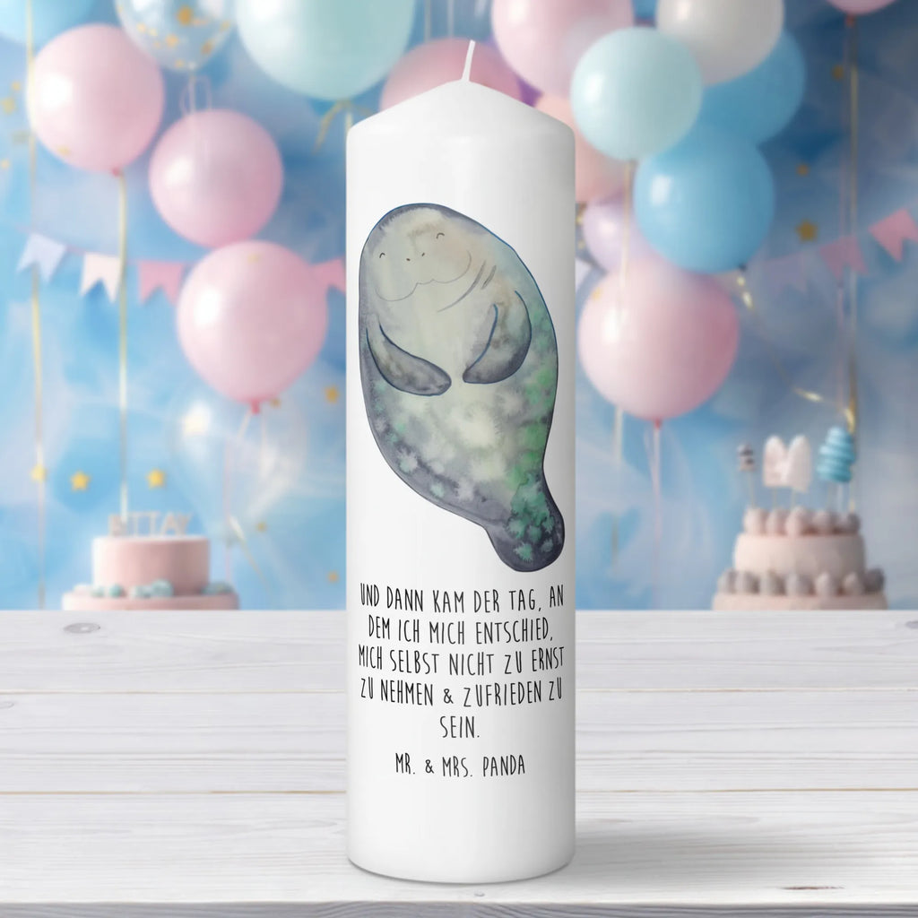 Kerze Seekuh happy Gedenkkerze, Tischkerze, Metall-Kerze, Laternenkerze, Andachtskerze, Dinnerkerzenpaar, Kerze Mit Fotoeinleger, Kerze Für Hochzeit, Kerze Mit Gravur, Kerze Für Ostern, Kerze Mit Motiv, Kerze Für Taufe, Handgemachte Kerze, Sojawachskerze, Kerze Für Advent, Glas-Kerze, Kerze Mit Namensgravur, Fair-Trade-Kerze, Streukerze, Kerze Für Firmung, Bio-Kerze, Votivkerze, Handgegossene Kerze, Stumpenkerze, Stumpenkerzen-Set, Grabkerze, Kerze Für Weihnachten, Stabkerze, Kerze, Gartenkerze, Outdoor-Kerze, Stearin­kerze, Kerze Ohne Duft, Duftkerze, Dinnerkerze, Kerze Als Gastgeschenk, Blockkerze, Kerze Mit Spruch, Kerze Mit Duft, Kerze Für Kommunion, Kerze Für Geburtstag, Trauerkerze, Teelicht, Tafelkerze, Grablicht, Kerze Mit Prägung, Meerestiere, Meer, Urlaub, Respekt, Neustart, Zufrieden, Freundin, Neuanfang, Liebeskummer, Seekuh, Selbstliebe, Seekühe, Achtsamkeit