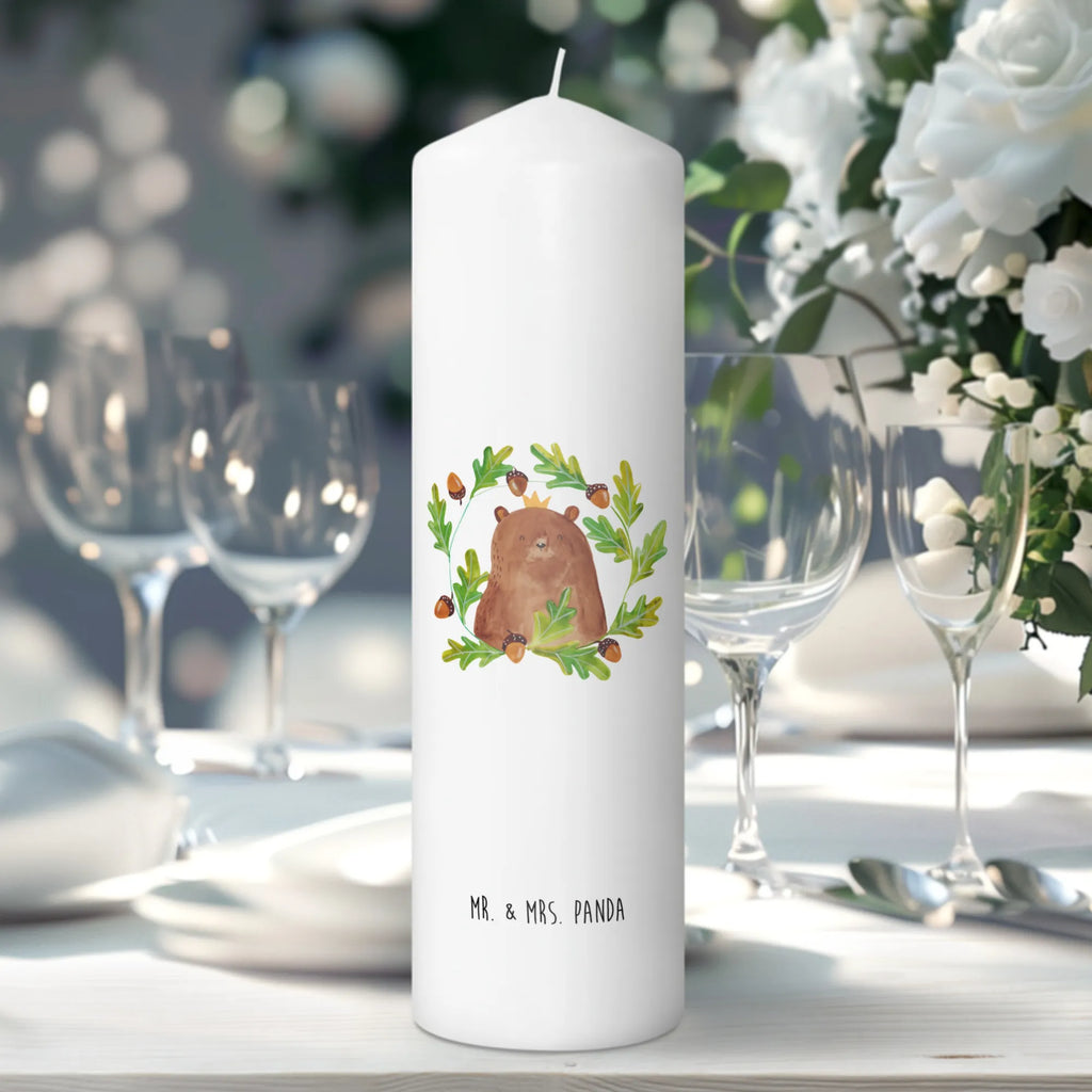 Kerze Bär König Wachskerze, Schmuckkerze, Blockkerze, Hochzeitskerze, Dekorative Kerze, Adventskerze, Tischkerze, Handgemachte Kerze, Geburtstagskerze, Stumpenkerze, Weihnachtskerze, Kerze Mit Spruch, Erinnerungslicht, Zylinderkerze, Kommunionskerze, Geburtskerze, Gartenkerze, Bedruckte Kerze, Dekokerze, Laternenkerze, Tafelkerze, Dinnerkerze, Erinnerungskerze, Osterkerze, Grosse Kerze, Wunschkerze, Kerze Mit Motiv, Teddy, Bär, Teddybär, Bester Vater, Vater, Dad, Daddy, Weltbester Papa, Vatertag, Papa, Papi, Papa Bär, Bester Papa