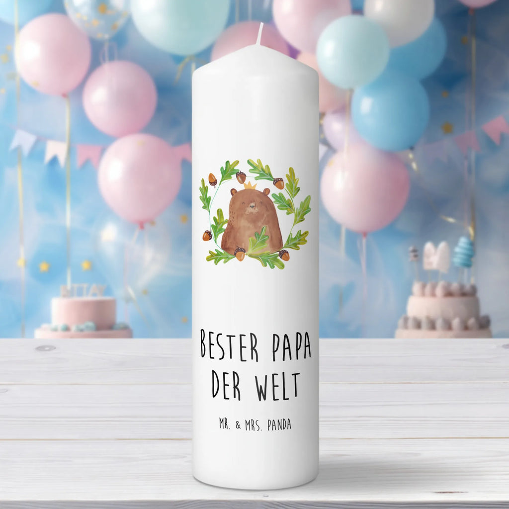 Kerze Bär König Wachskerze, Schmuckkerze, Blockkerze, Hochzeitskerze, Dekorative Kerze, Adventskerze, Tischkerze, Handgemachte Kerze, Geburtstagskerze, Stumpenkerze, Weihnachtskerze, Kerze Mit Spruch, Erinnerungslicht, Zylinderkerze, Kommunionskerze, Geburtskerze, Gartenkerze, Bedruckte Kerze, Dekokerze, Laternenkerze, Tafelkerze, Dinnerkerze, Erinnerungskerze, Osterkerze, Grosse Kerze, Wunschkerze, Kerze Mit Motiv, Teddy, Bär, Teddybär, Bester Vater, Vater, Dad, Daddy, Weltbester Papa, Vatertag, Papa, Papi, Papa Bär, Bester Papa