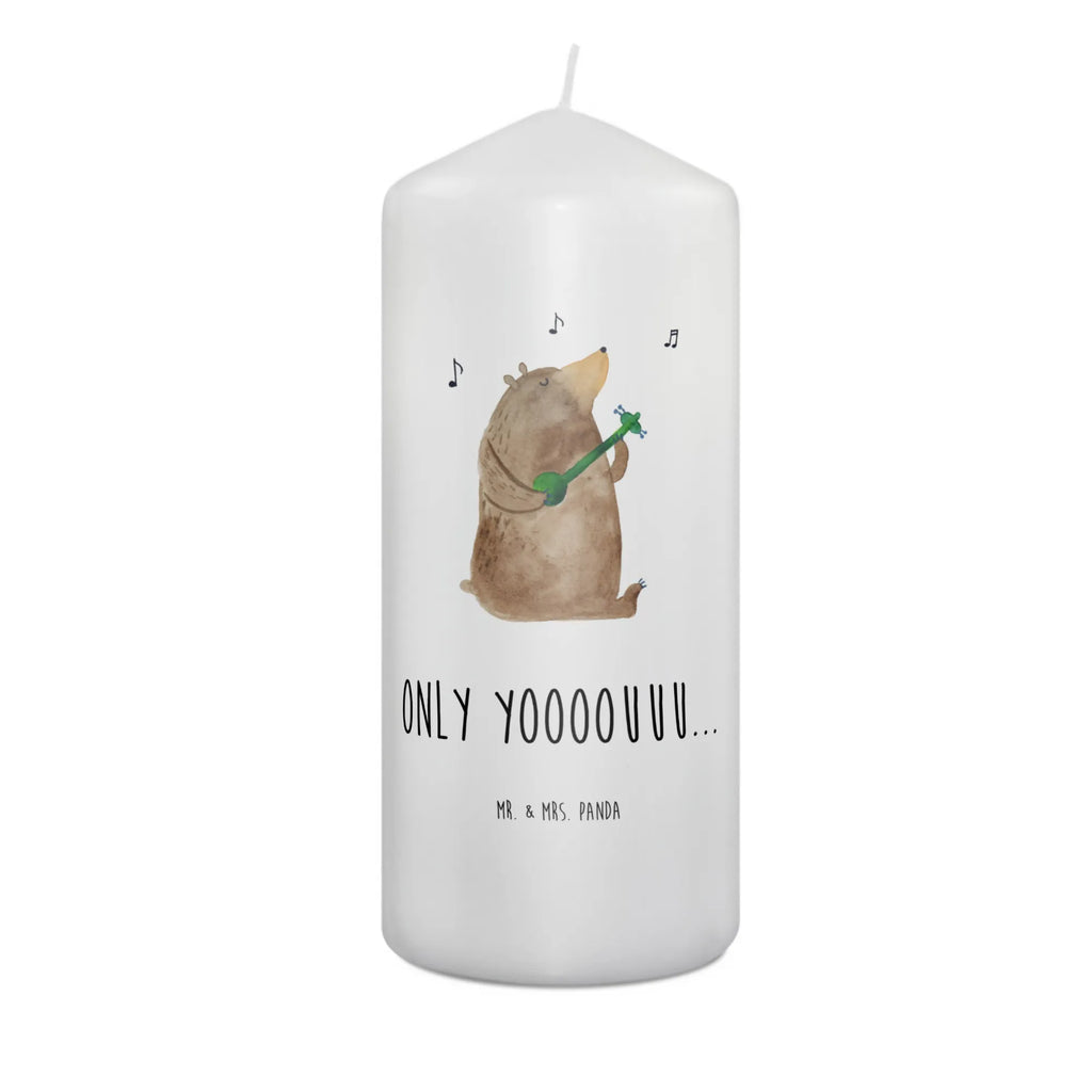 Kerze Bär Gitarre Osterkerze, Dinnerkerze, Wunschkerze, Tafelkerze, Geburtstagskerze, Kommunionskerze, Hochzeitskerze, Schmuckkerze, Weihnachtskerze, Bedruckte Kerze, Grosse Kerze, Blockkerze, Dekorative Kerze, Zylinderkerze, Geburtskerze, Wachskerze, Kerze Mit Spruch, Kerze Mit Motiv, Dekokerze, Tischkerze, Adventskerze, Handgemachte Kerze, Erinnerungskerze, Stumpenkerze, Laternenkerze, Erinnerungslicht, Gartenkerze, Teddybär, Teddy, Bär