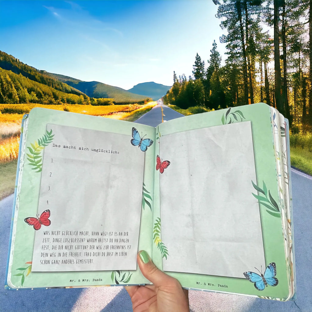 Book Happiness to Go - A Notebook Full of Motivation for Everyday Life favourite book, book, books, Penguin, North Pole, Winter, Penguins